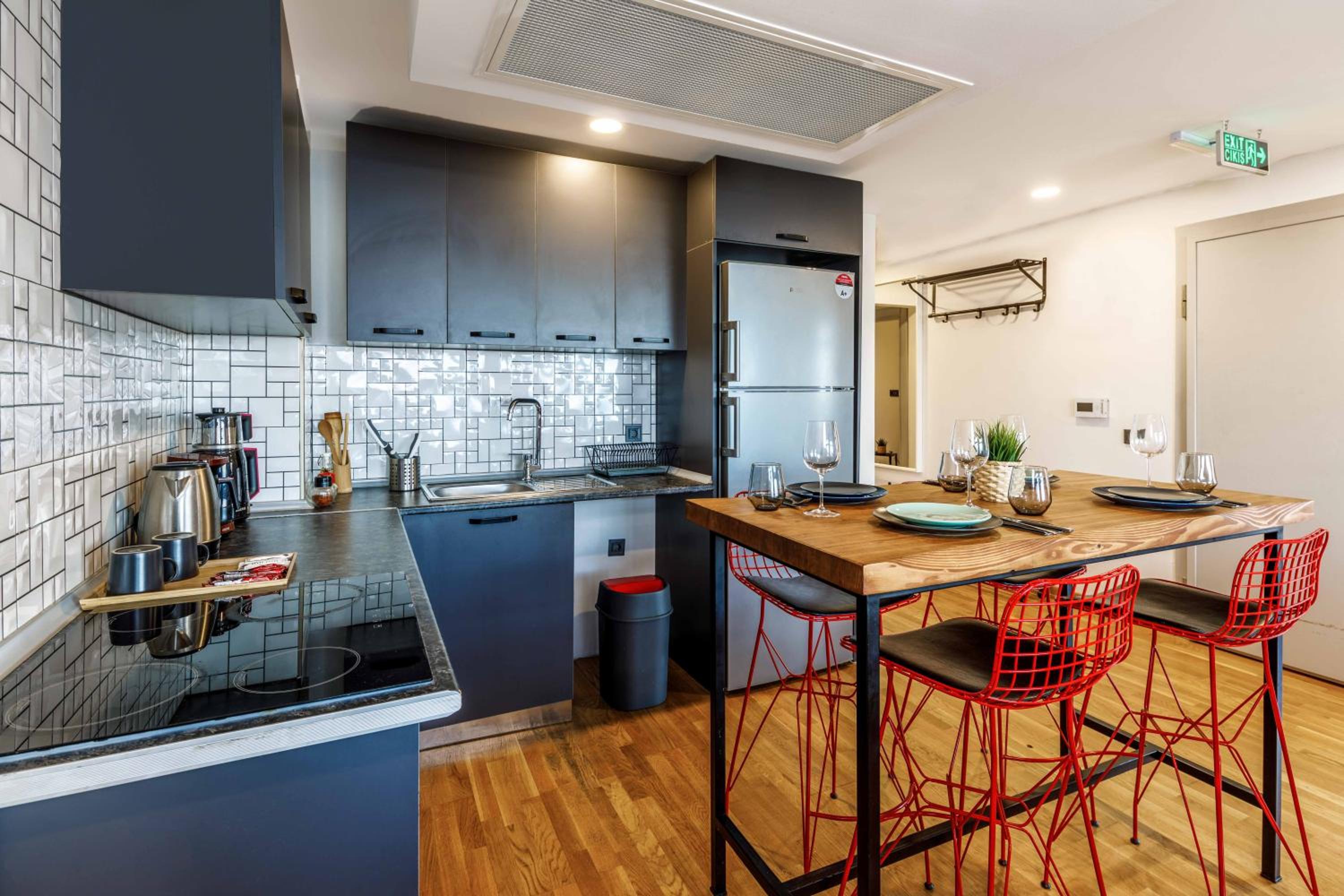 Monnas Bosphorus - Image 15