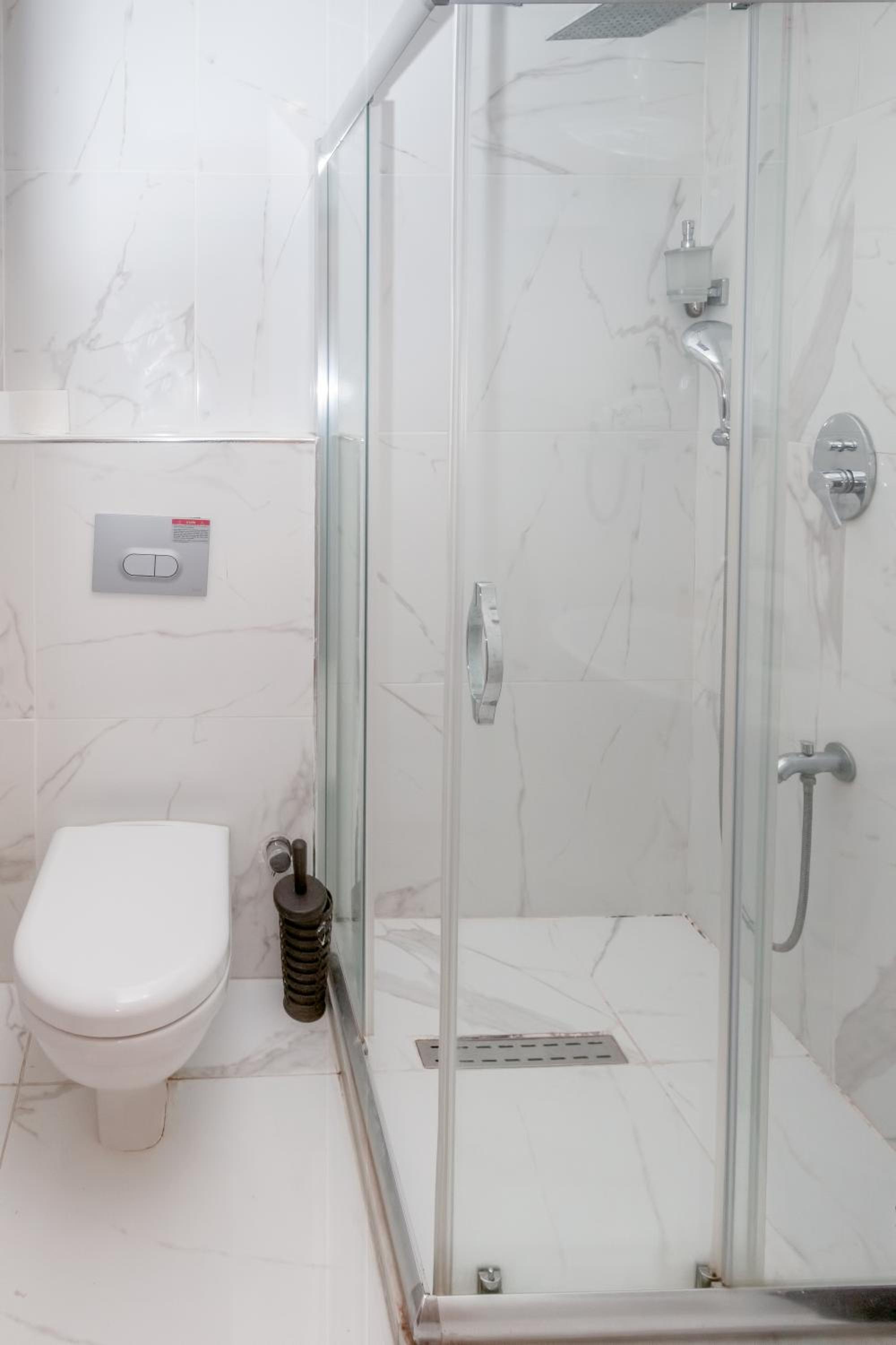 The Center Otel - Image 8