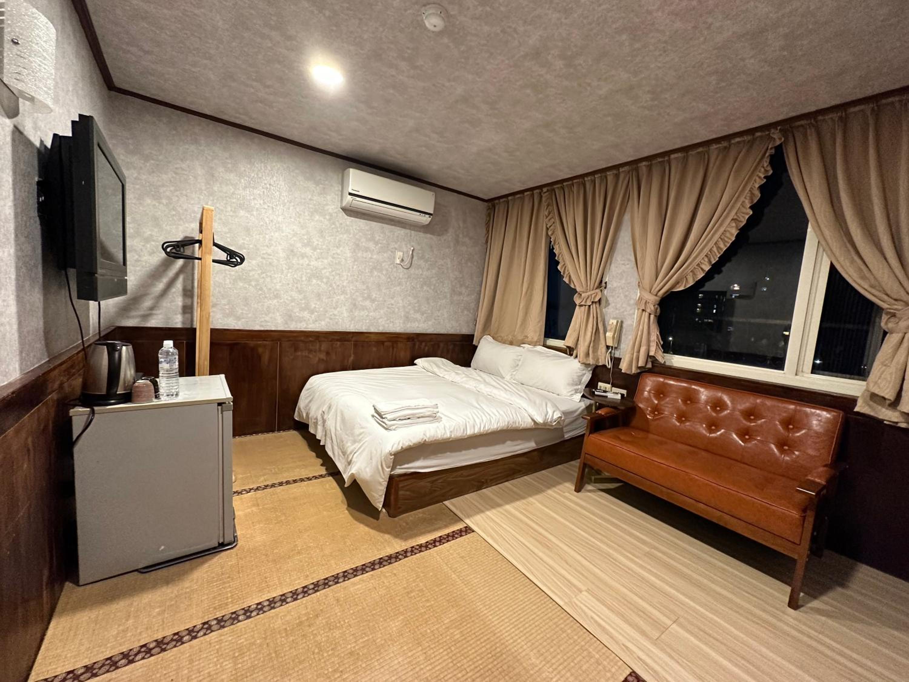 Ming Ren Hotspring Hotel