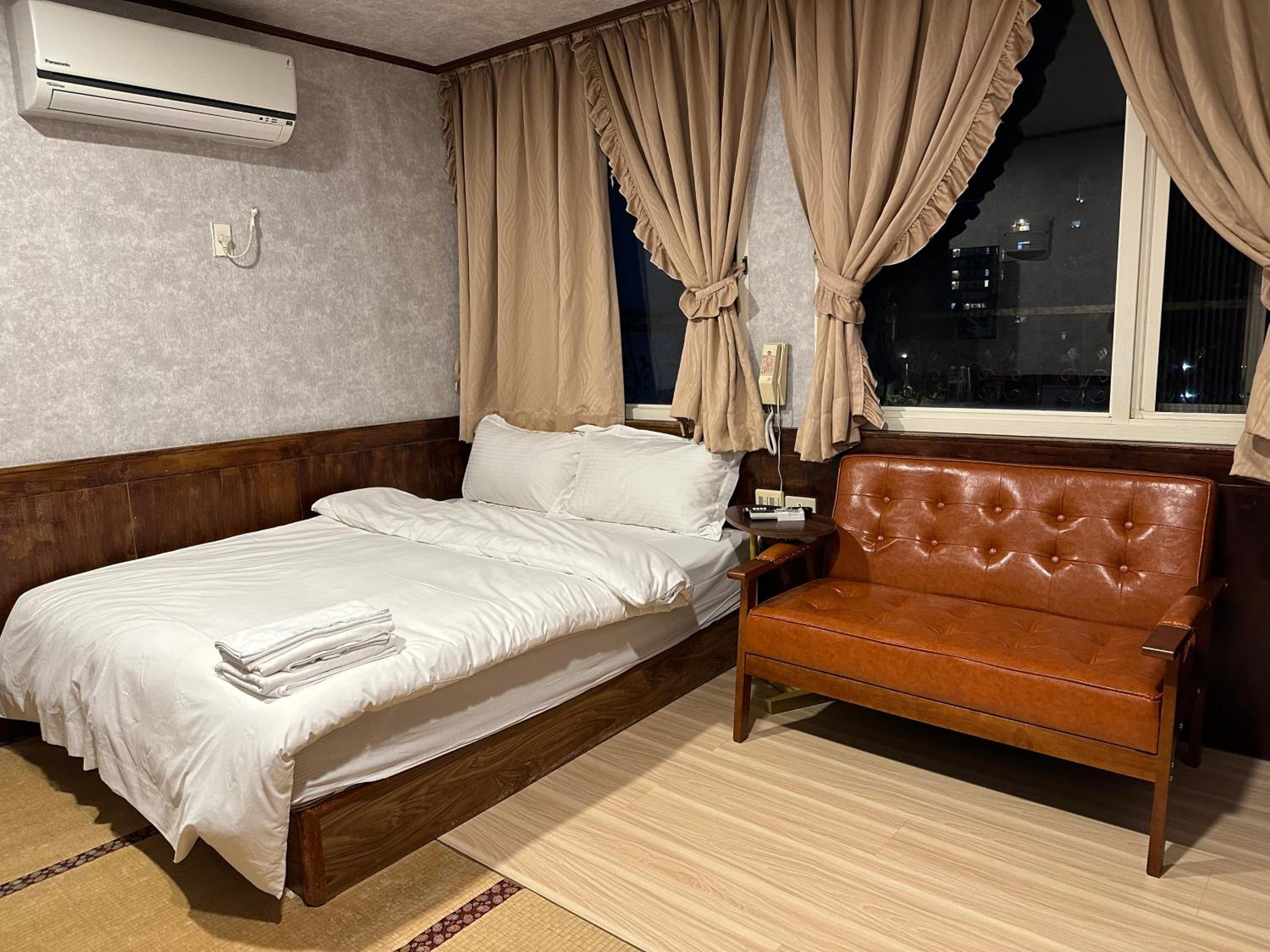 Ming Ren Hotspring Hotel