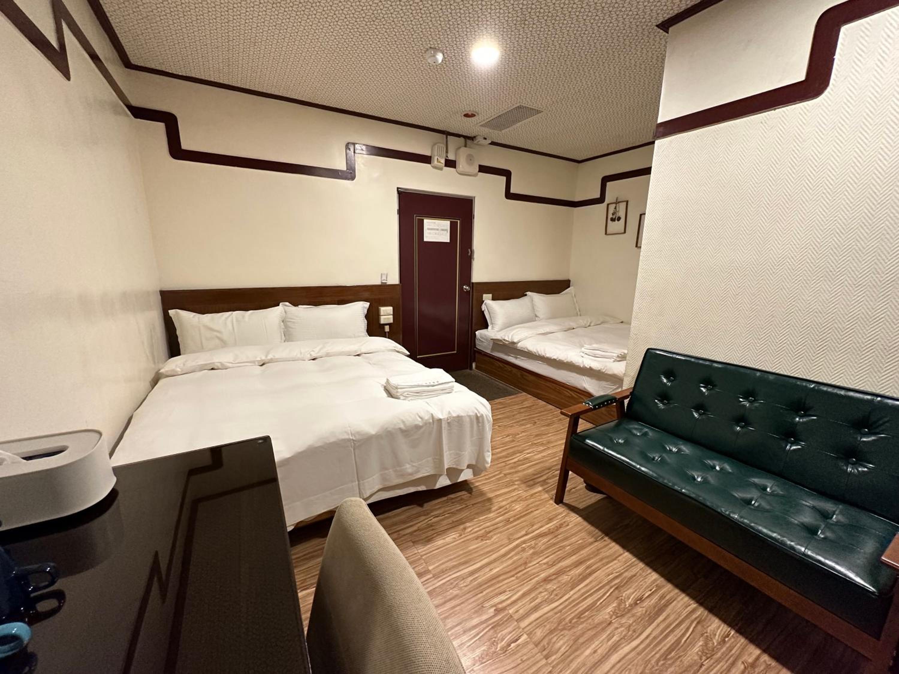 Ming Ren Hotspring Hotel