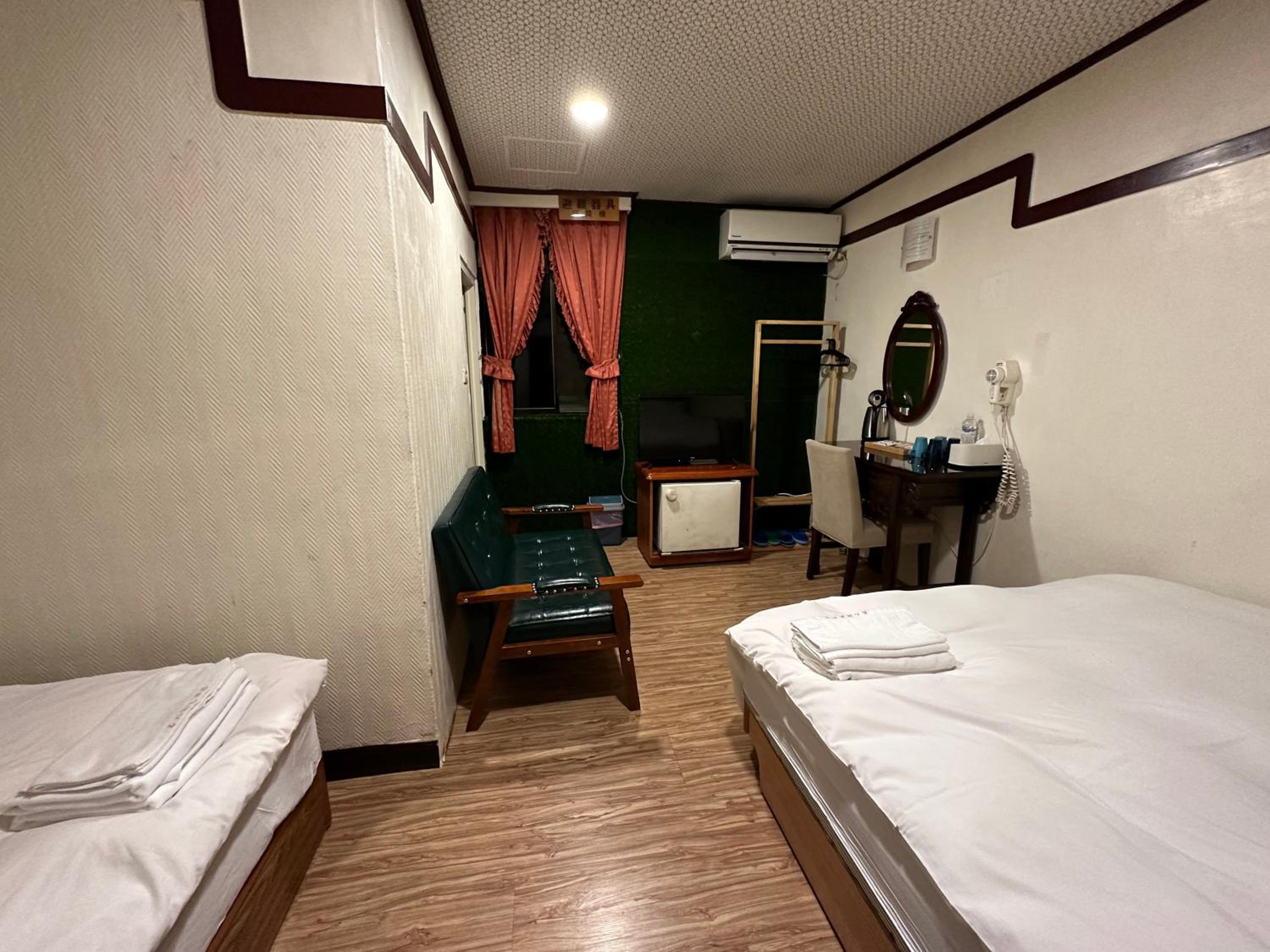 Ming Ren Hotspring Hotel