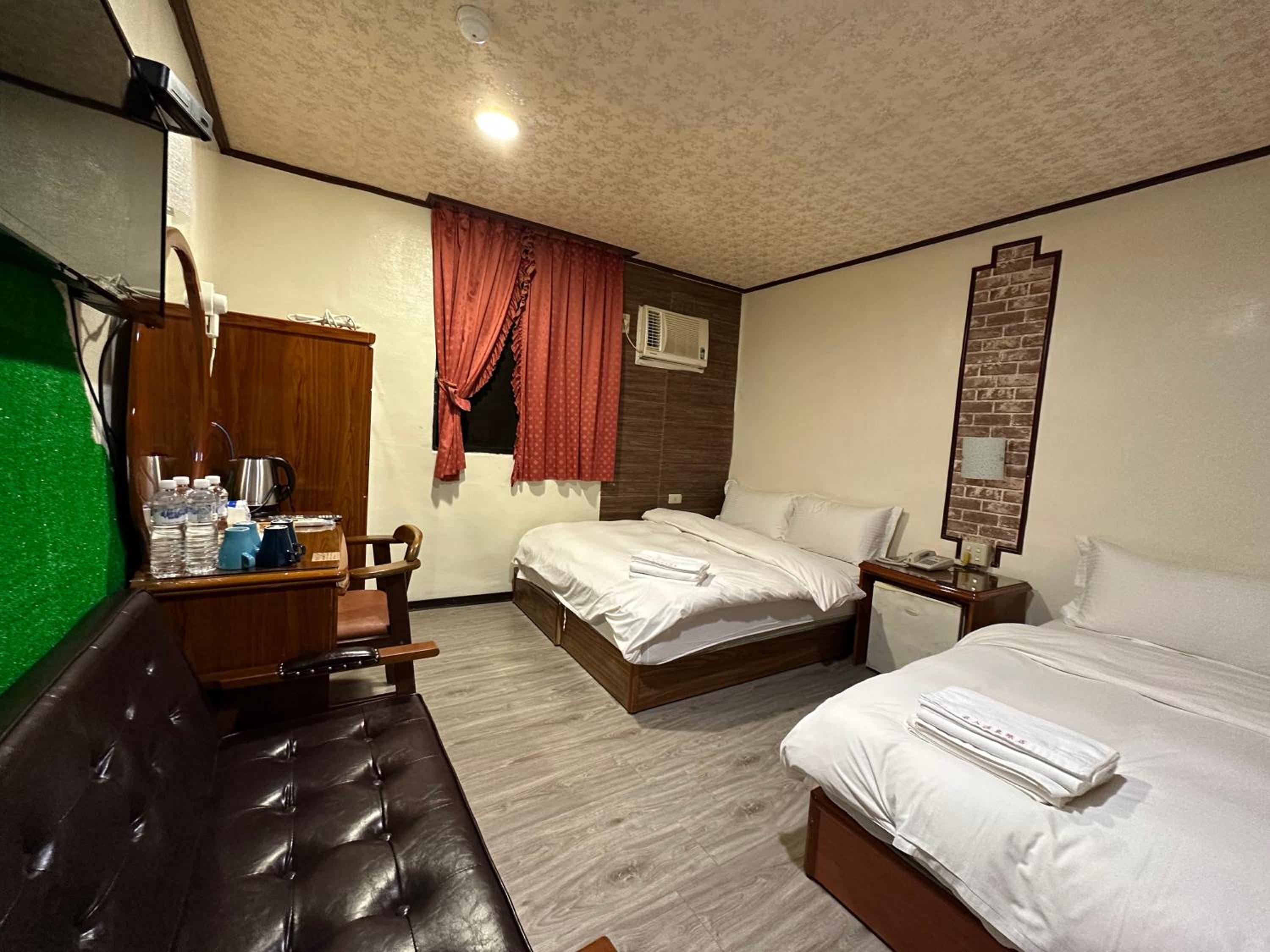 Ming Ren Hotspring Hotel