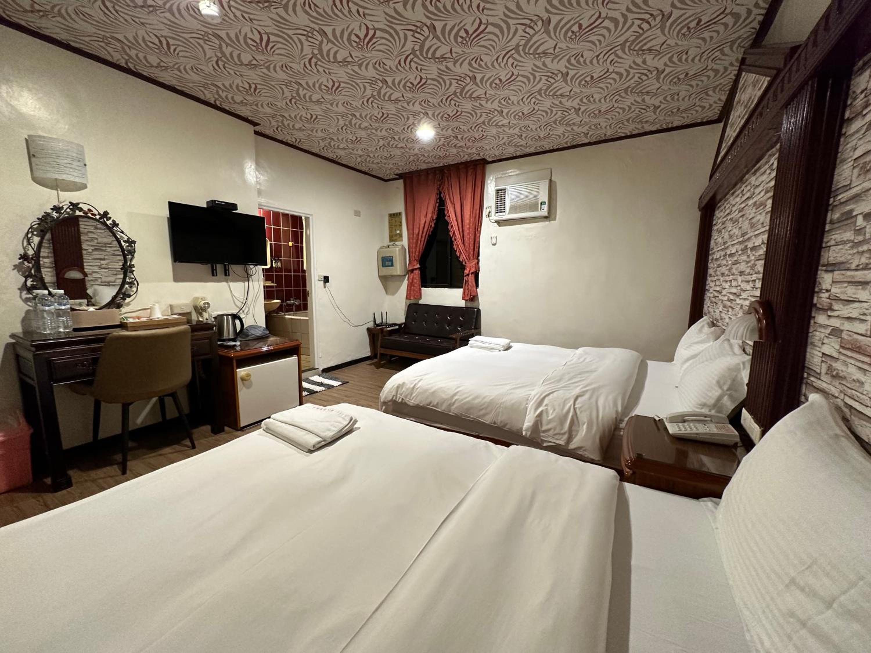 Ming Ren Hotspring Hotel