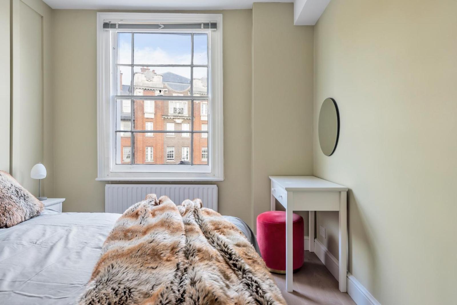 Central London-Modern Contemporary Flat