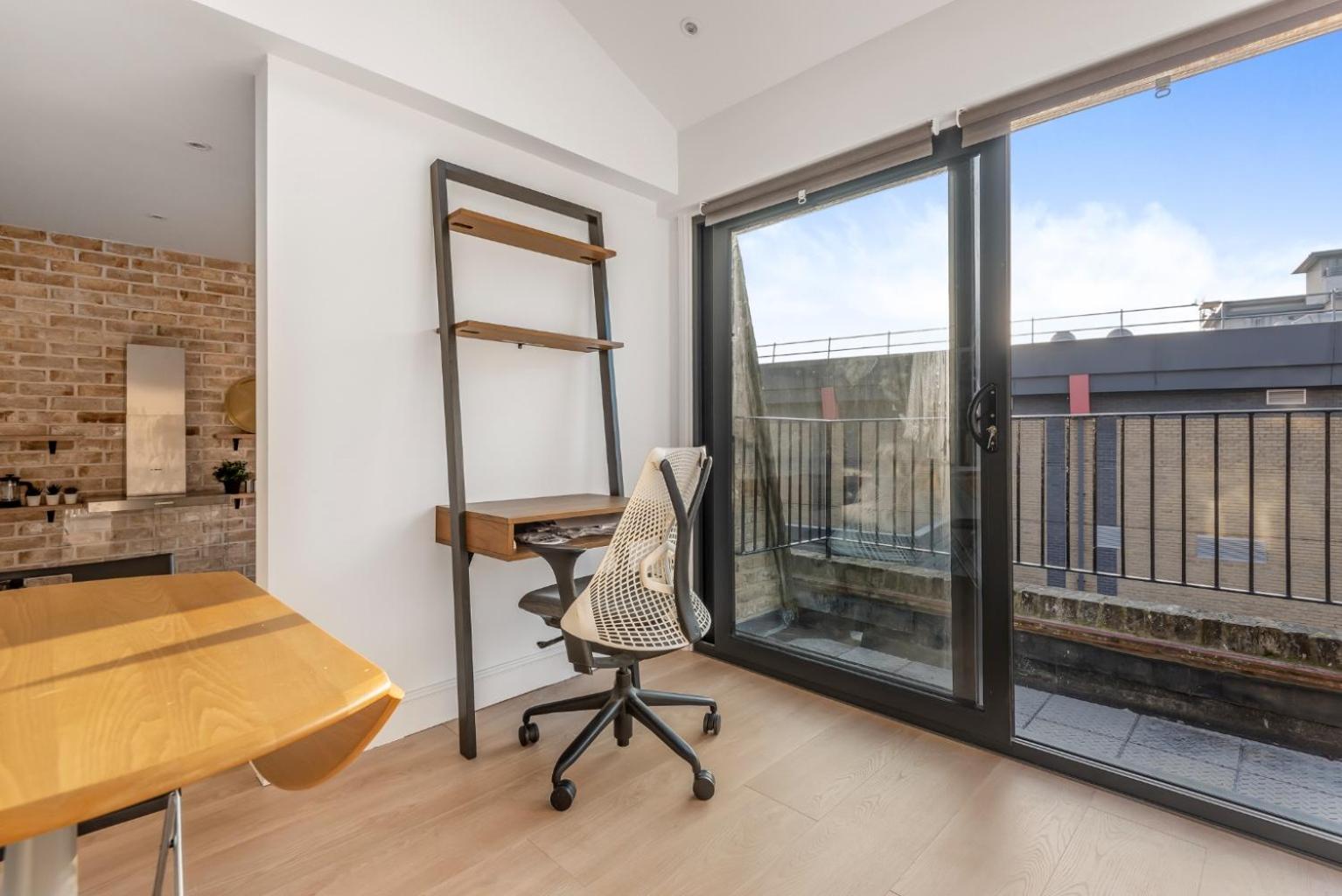 Central London-Modern Contemporary Flat