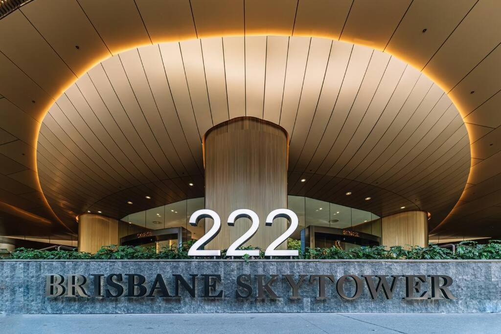 Hotel Amazing views 60th level skytower 3 bedrooms - Image 1