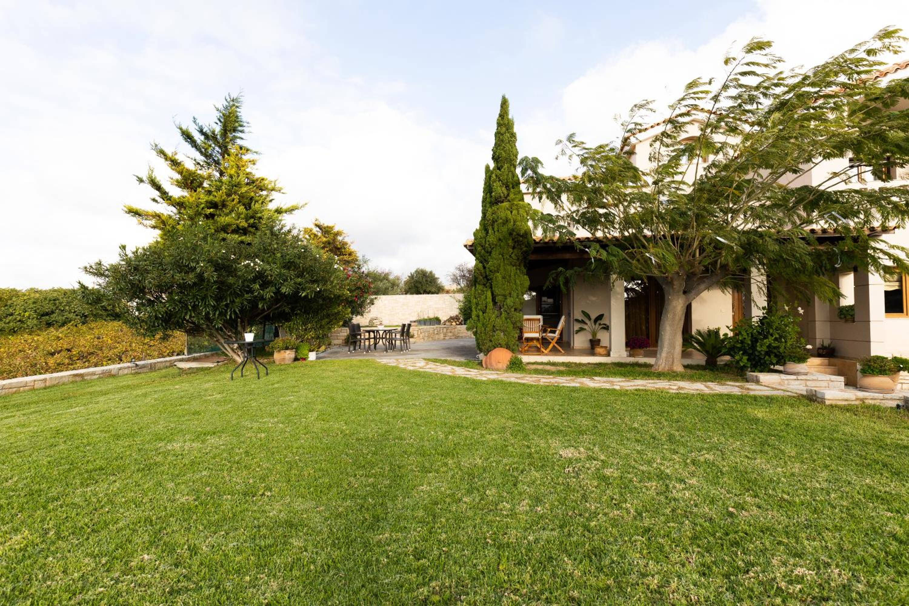 VILLA SMARAGDA