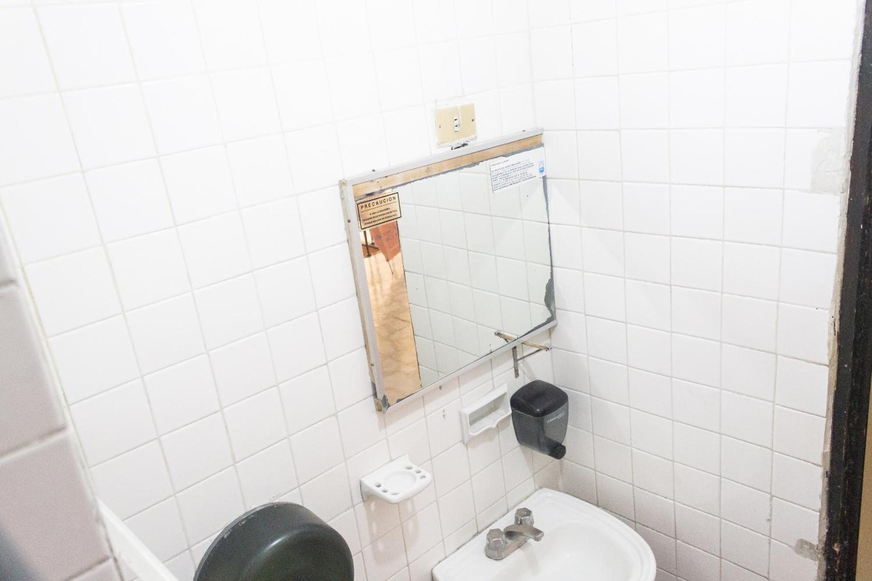 Zacatecas Vacations - OYO Hotel Colon, Plaza Bicentenario, Zacatecas Centro - Property Image 15