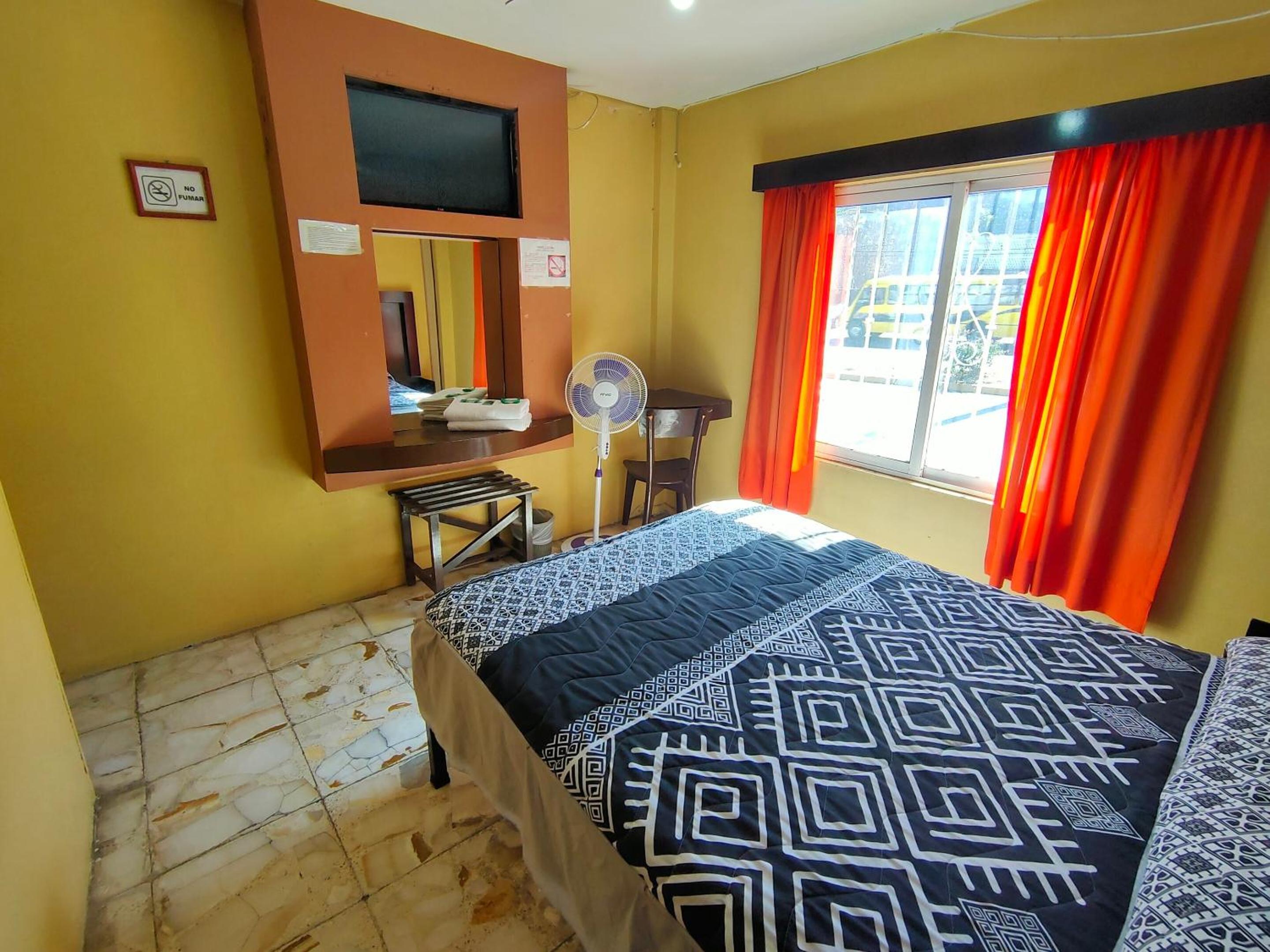 Zacatecas Vacations - OYO Hotel Colon, Plaza Bicentenario, Zacatecas Centro - Property Image 75