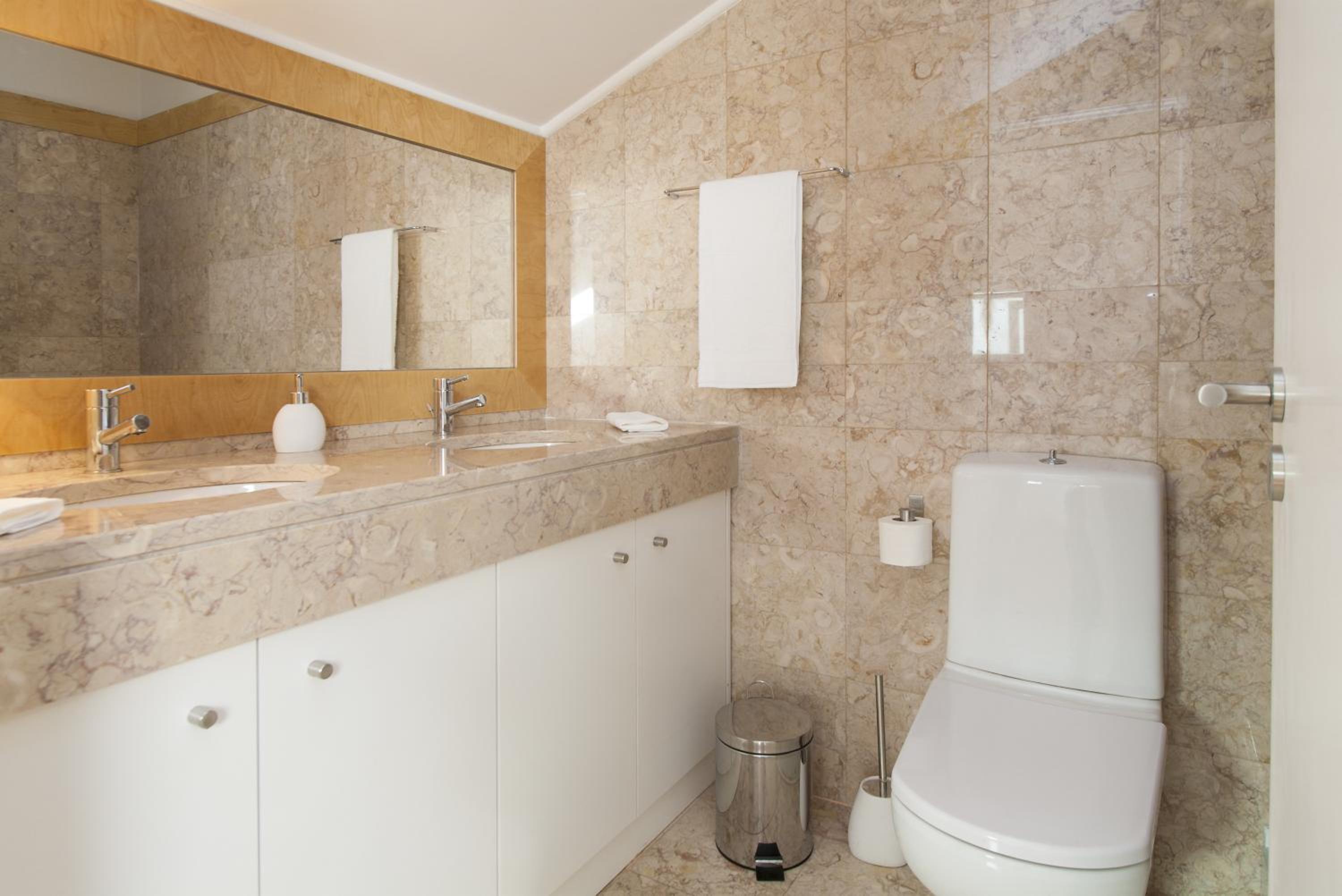 GuestReady - Downtown Blue Apartments