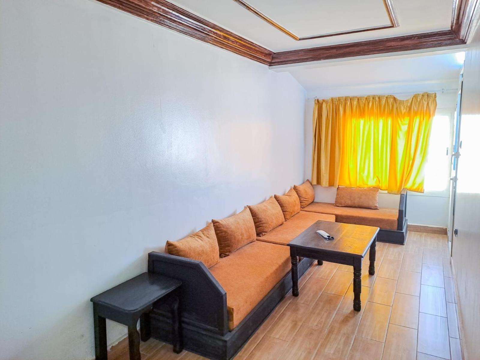 Apartamentos EL BARCO