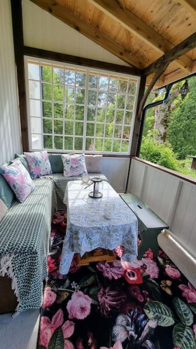 Romantic farmhouse with idyllic garden view 5