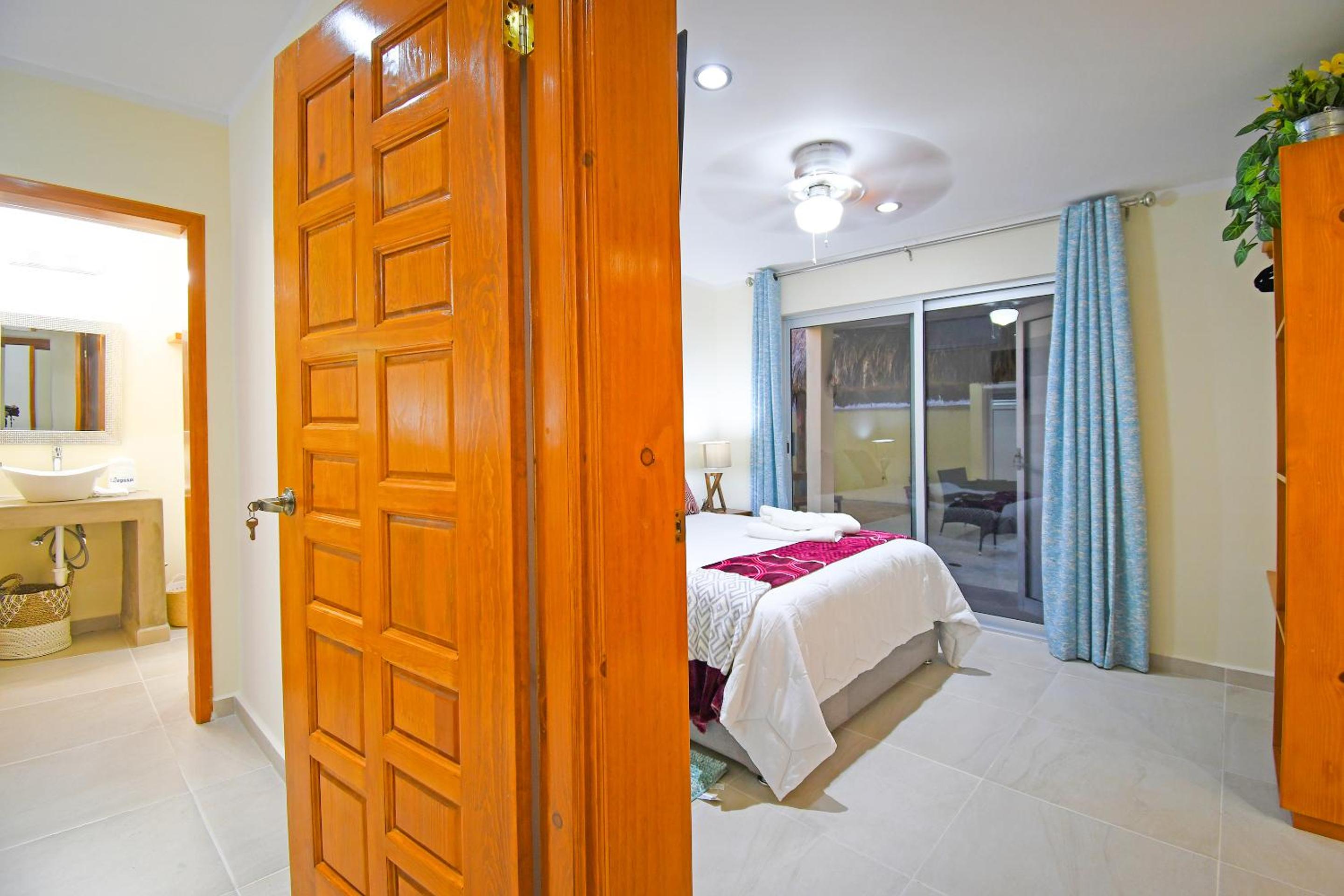DT La Paz Condos with Pool & Palapa Lounge, 2 mi to Malecón