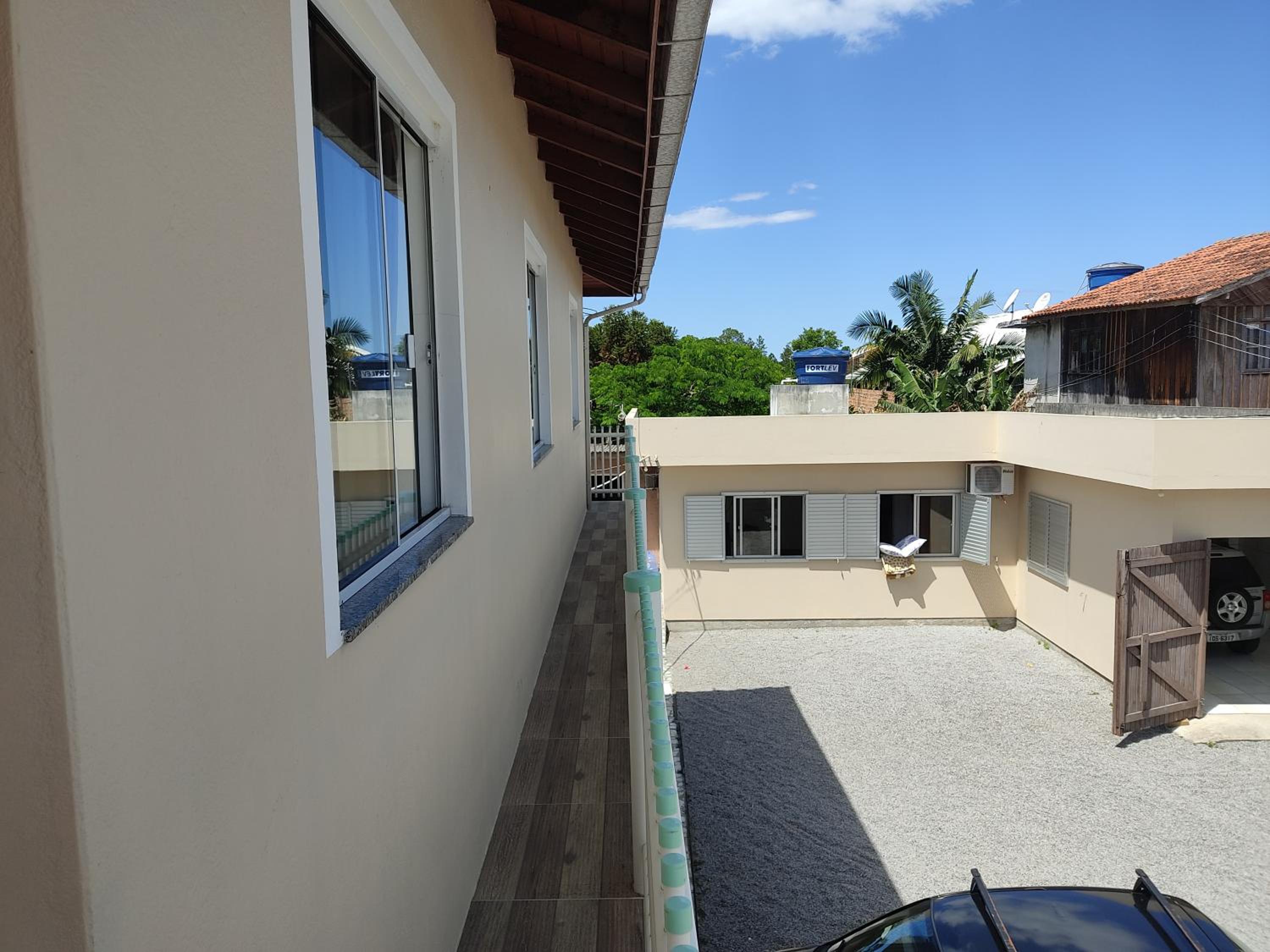 Casa aconchegante a 4km-5min da Guarda do Embaú