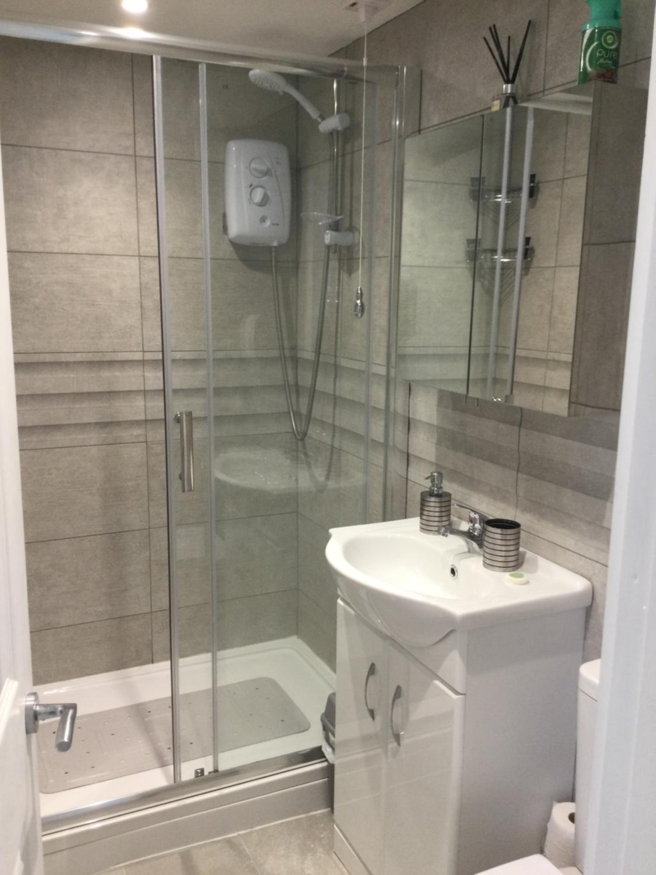 Lytham St Annes Vacations - Leafy Lytham central Lovely ground floor 1 bedroom apartment with private garden In Lytham dog friendly - Property Image 7