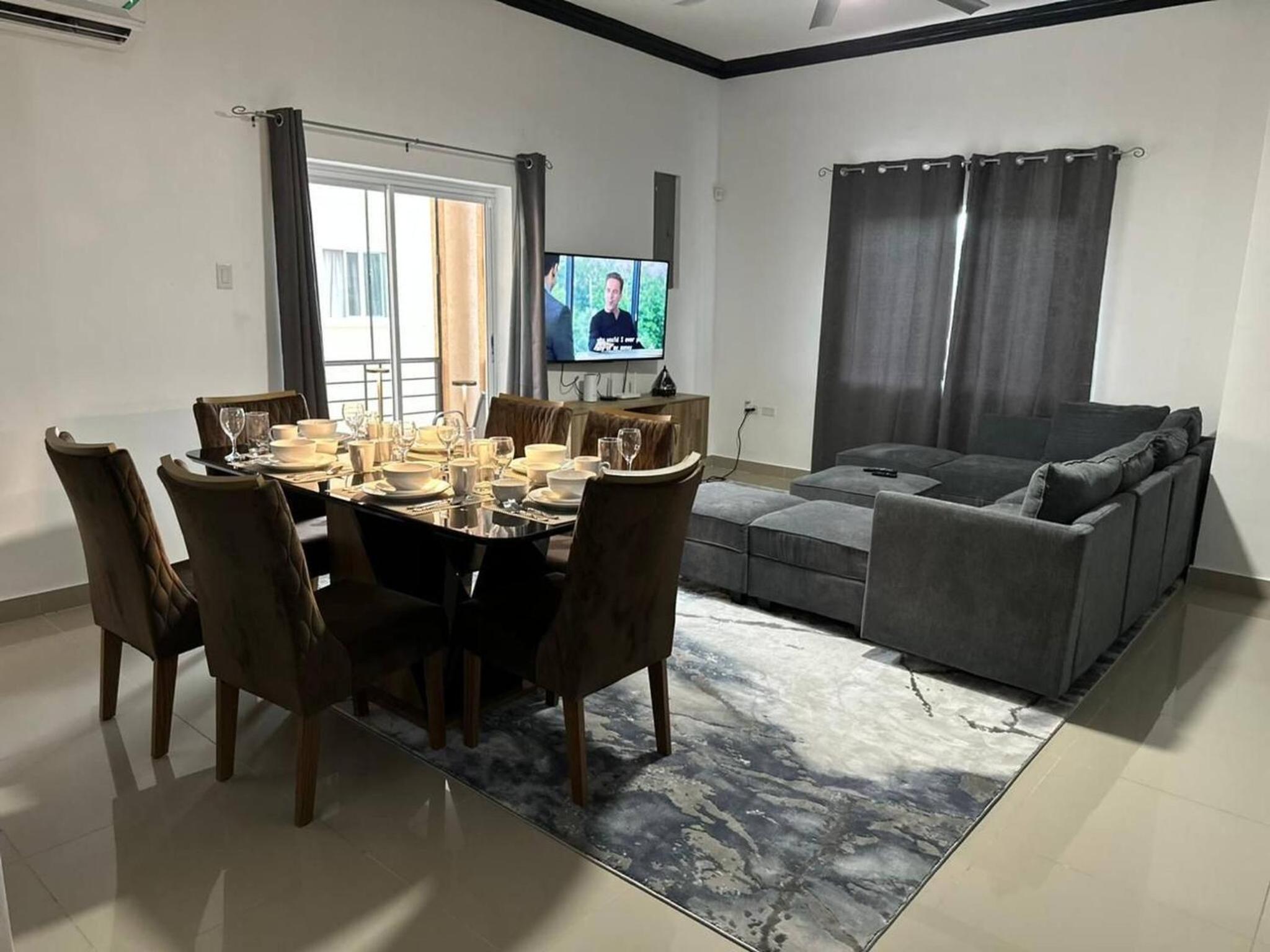 Luxury Living- Modern - Contemporary Home with Brand New Pool in Manor Park view 2
