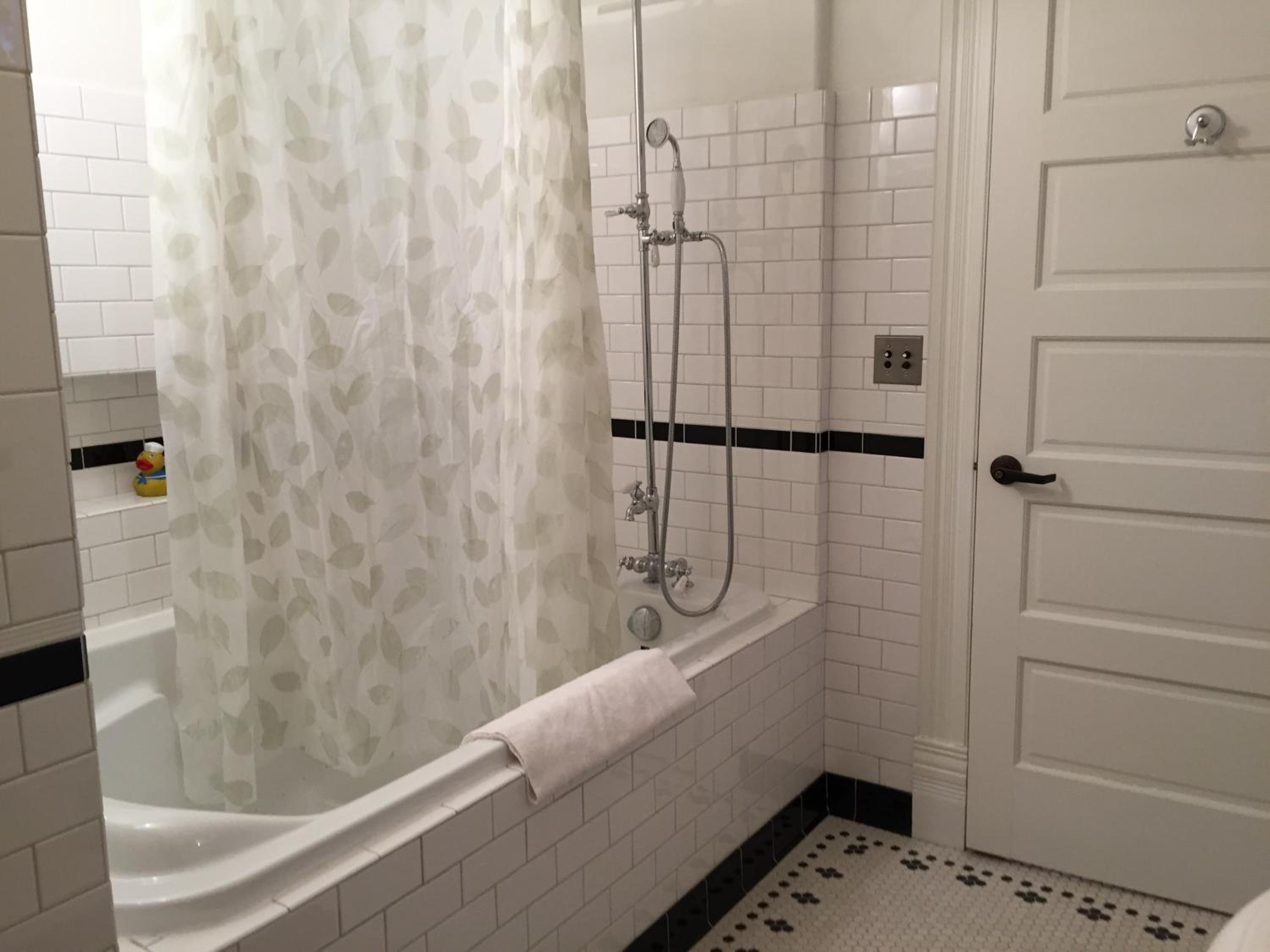 Juneau Vacations - Alaska's Capital Inn Bed and Breakfast - Property Image 19