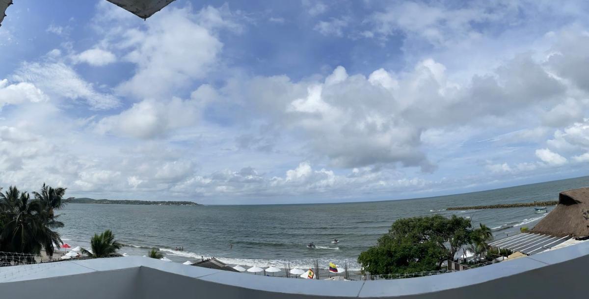 PLAYA LAGUITO