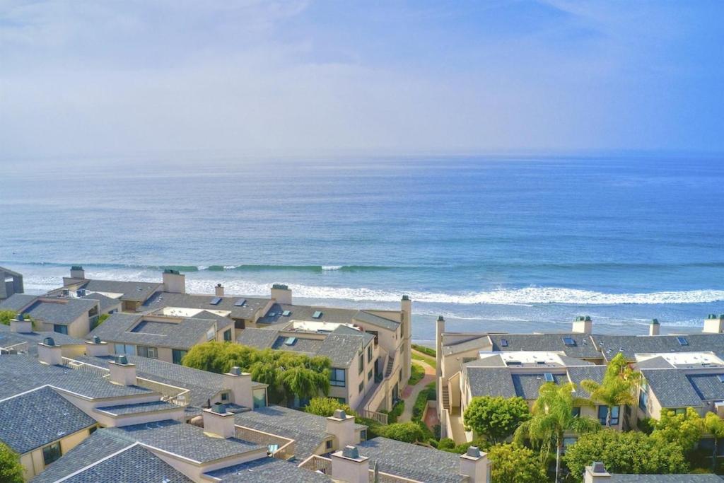 Oceanfront Luxury, Fully Remodeled, Five-Star