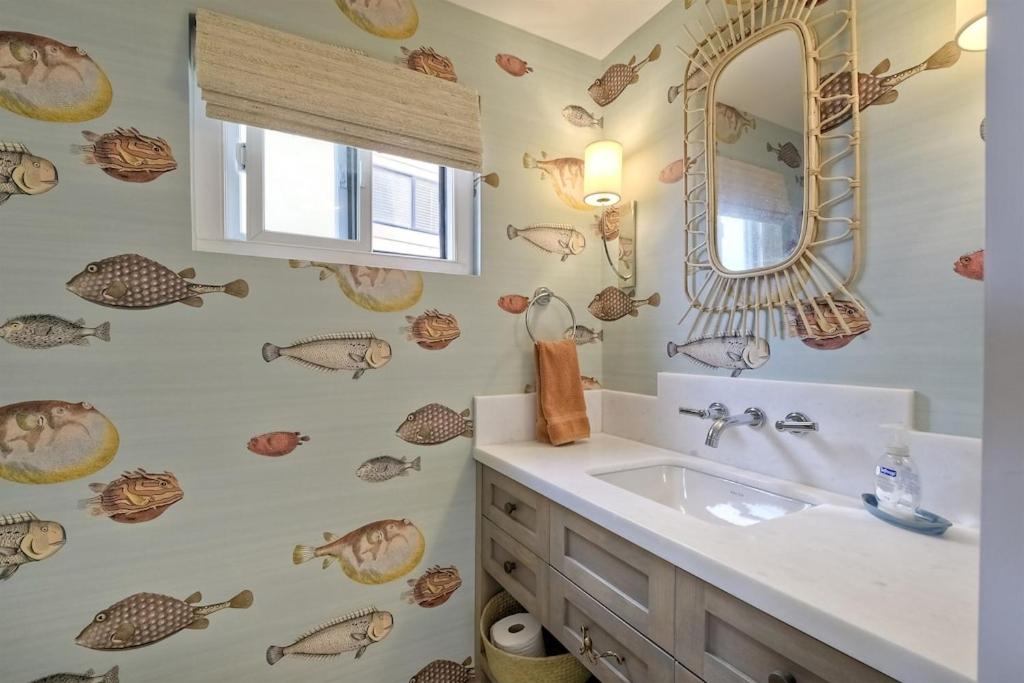 Oceanfront Luxury, Fully Remodeled, Five-Star