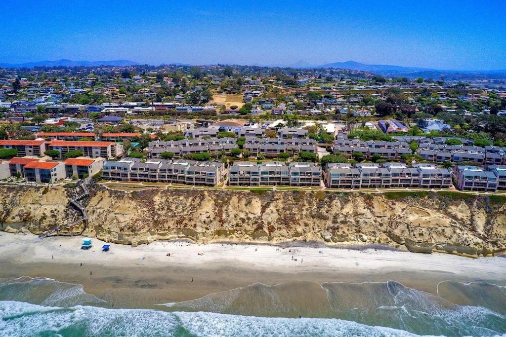 Oceanfront Luxury, Fully Remodeled, Five-Star