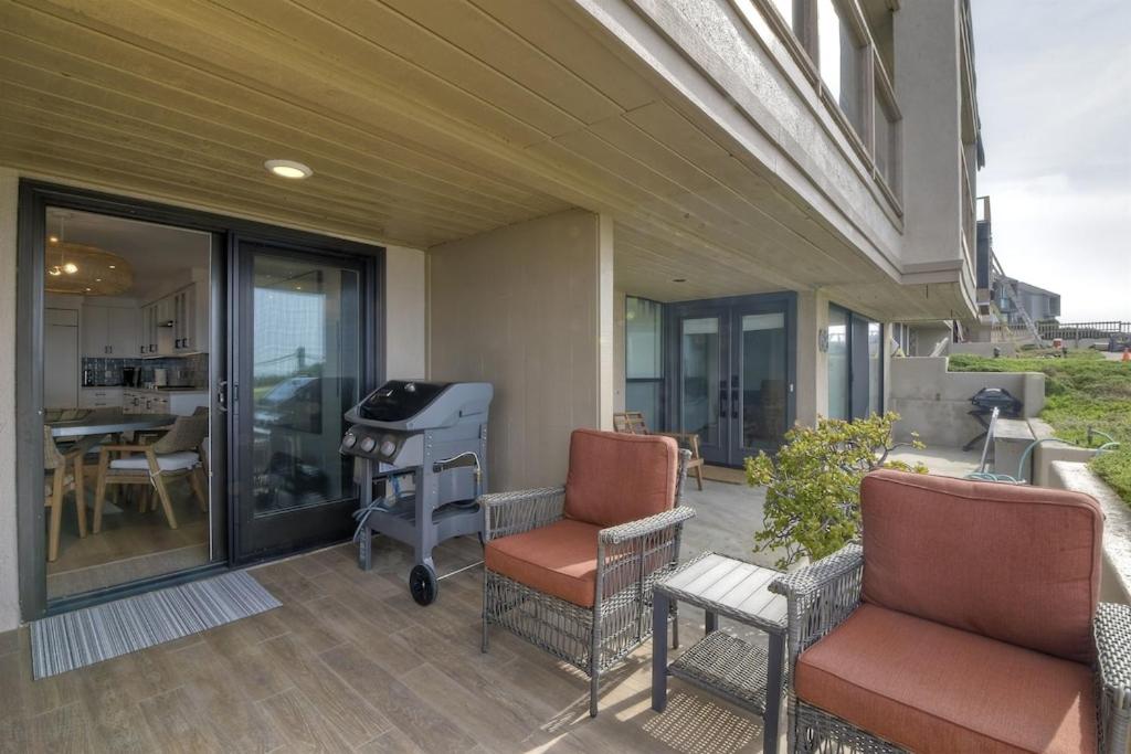Oceanfront Luxury, Fully Remodeled, Five-Star