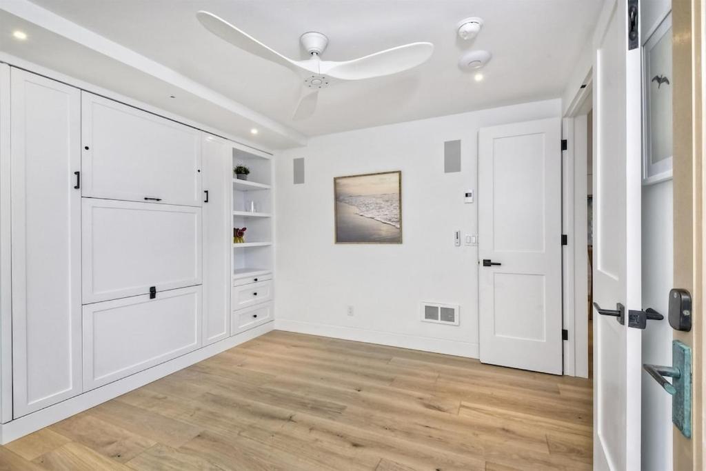 Oceanfront Luxury, Fully Remodeled, Five-Star