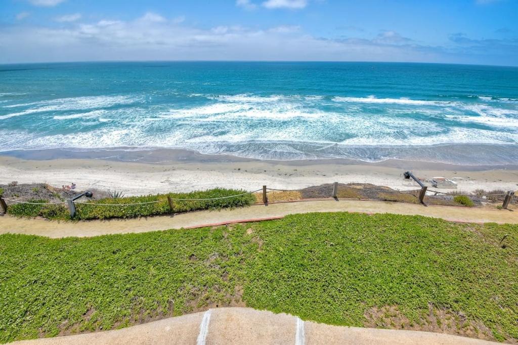 Oceanfront Luxury, Fully Remodeled, Five-Star