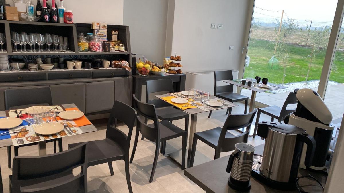 FORESTERIA LOMBARDA BED and BIKE CREMONA view 5