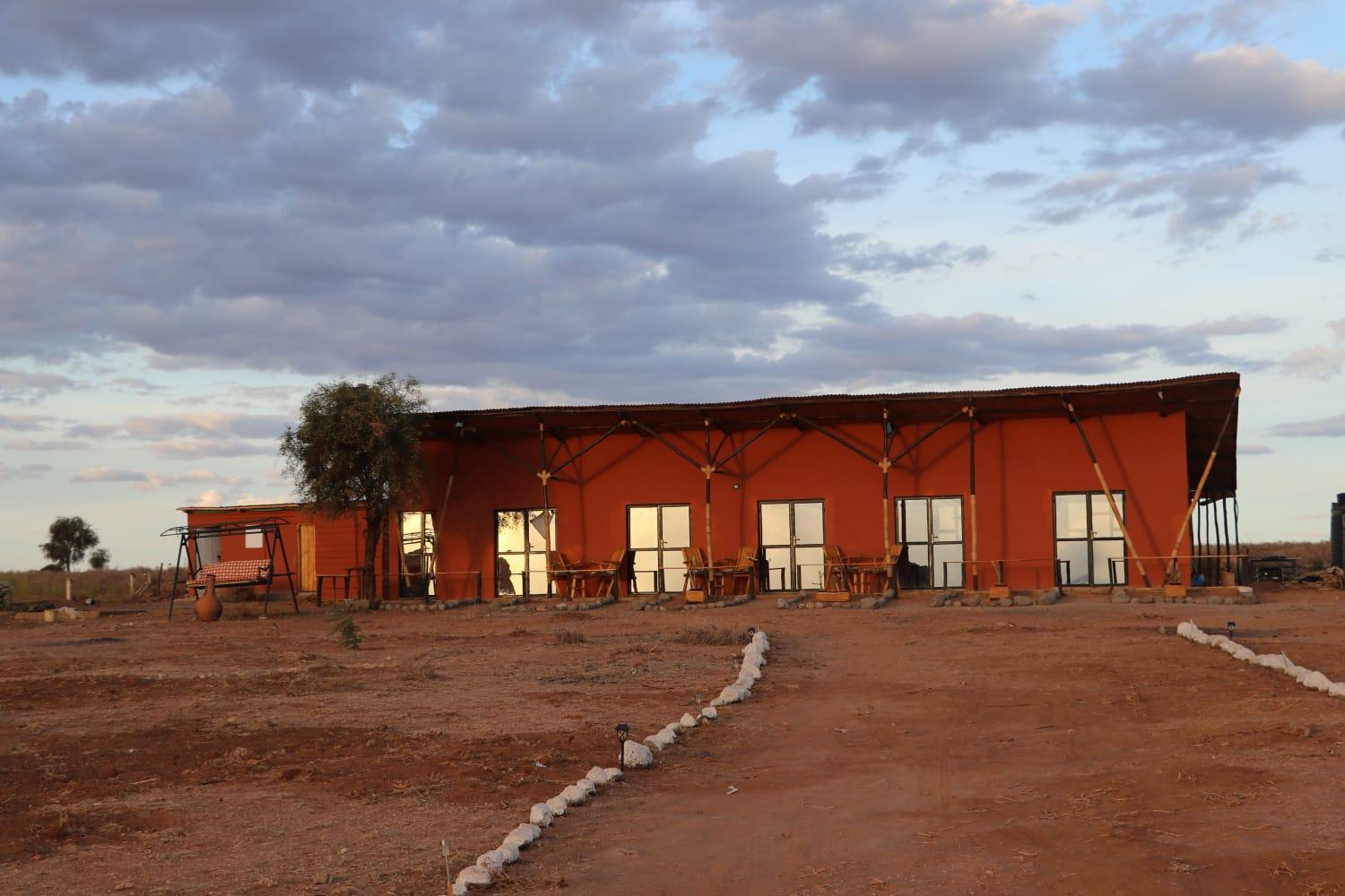 Amboseli RedHouse