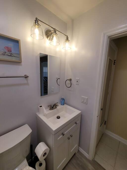 Beachy Sarasota Duplex view 4