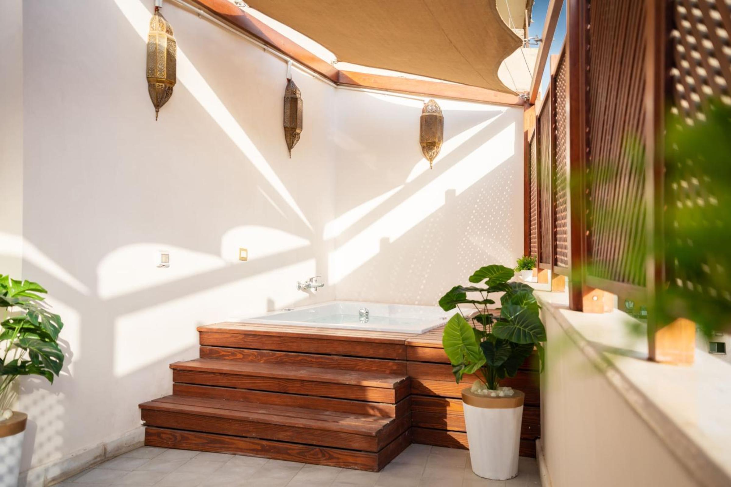Marrakesh 1BDR w Jacuzzi Terrace Downtown Cairo