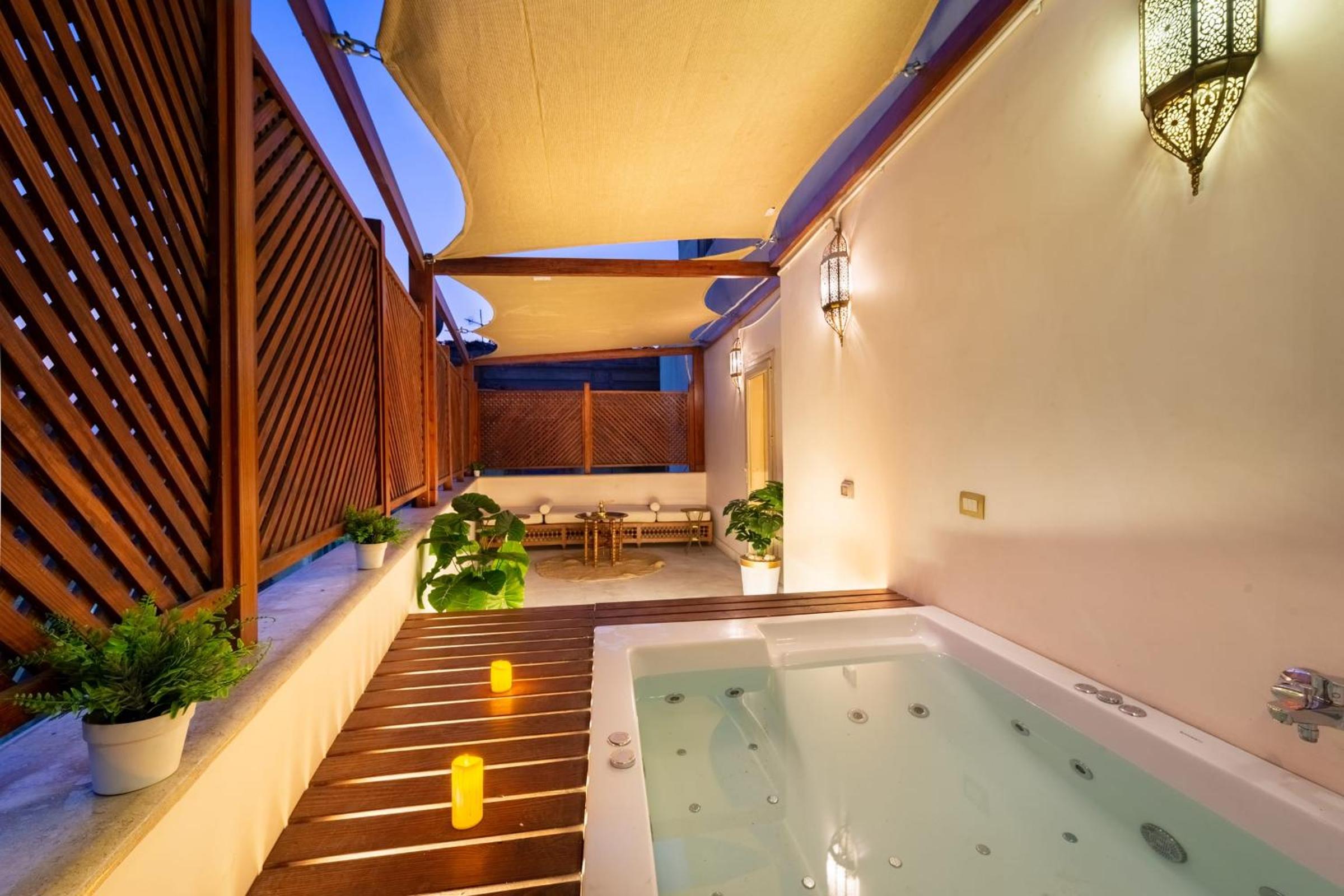Marrakesh 1BDR w Jacuzzi Terrace Downtown Cairo