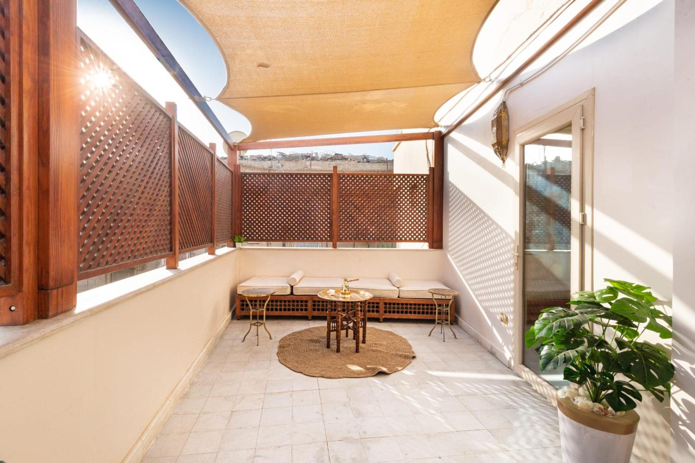 Marrakesh 1BDR w Jacuzzi Terrace Downtown Cairo