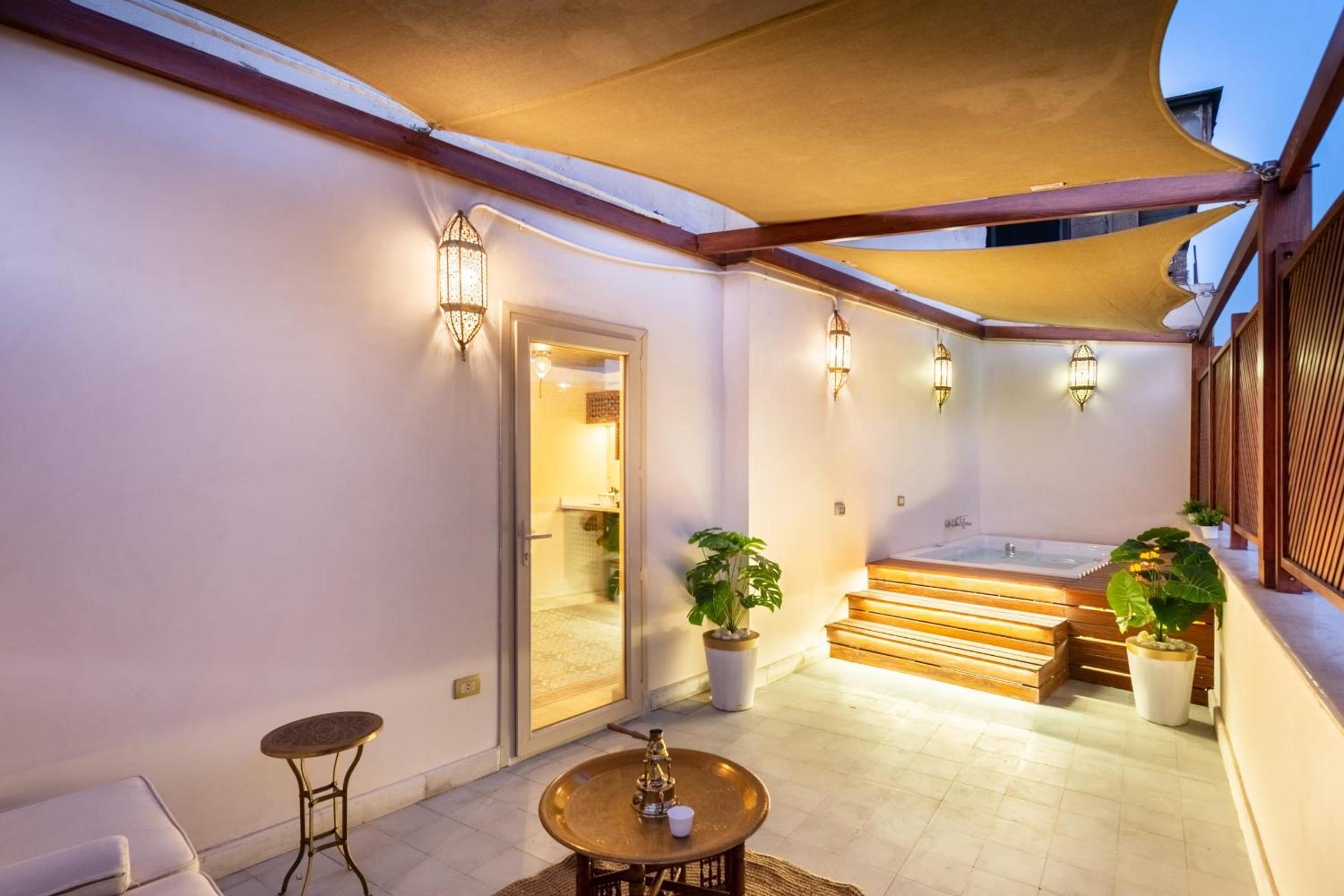 Marrakesh 1BDR w Jacuzzi Terrace Downtown Cairo