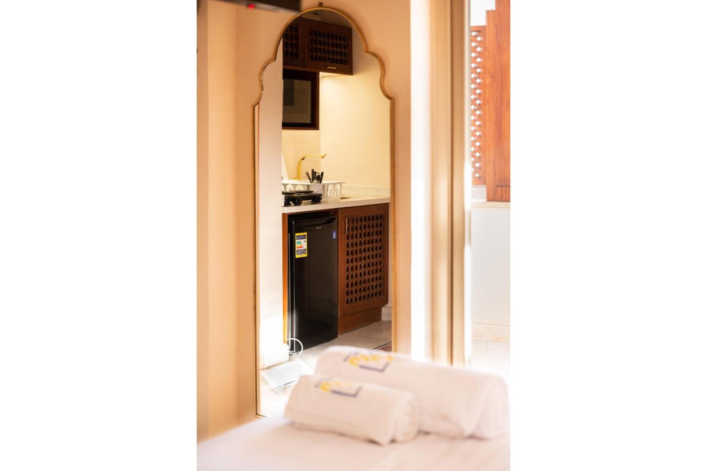 Marrakesh 1BDR w Jacuzzi Terrace Downtown Cairo
