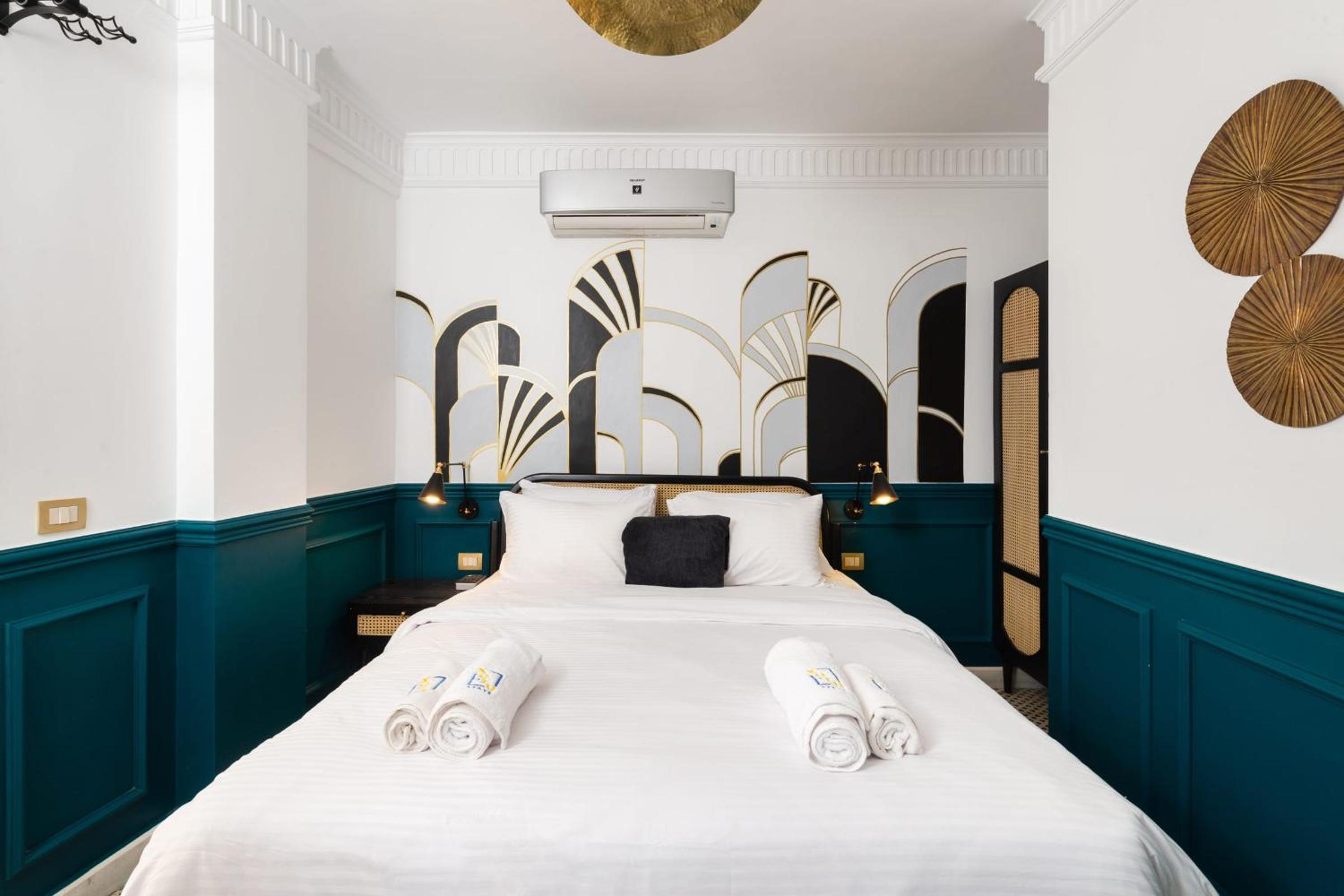 The Neat Nostalgic 2BDR Apt Cairo's Downtown