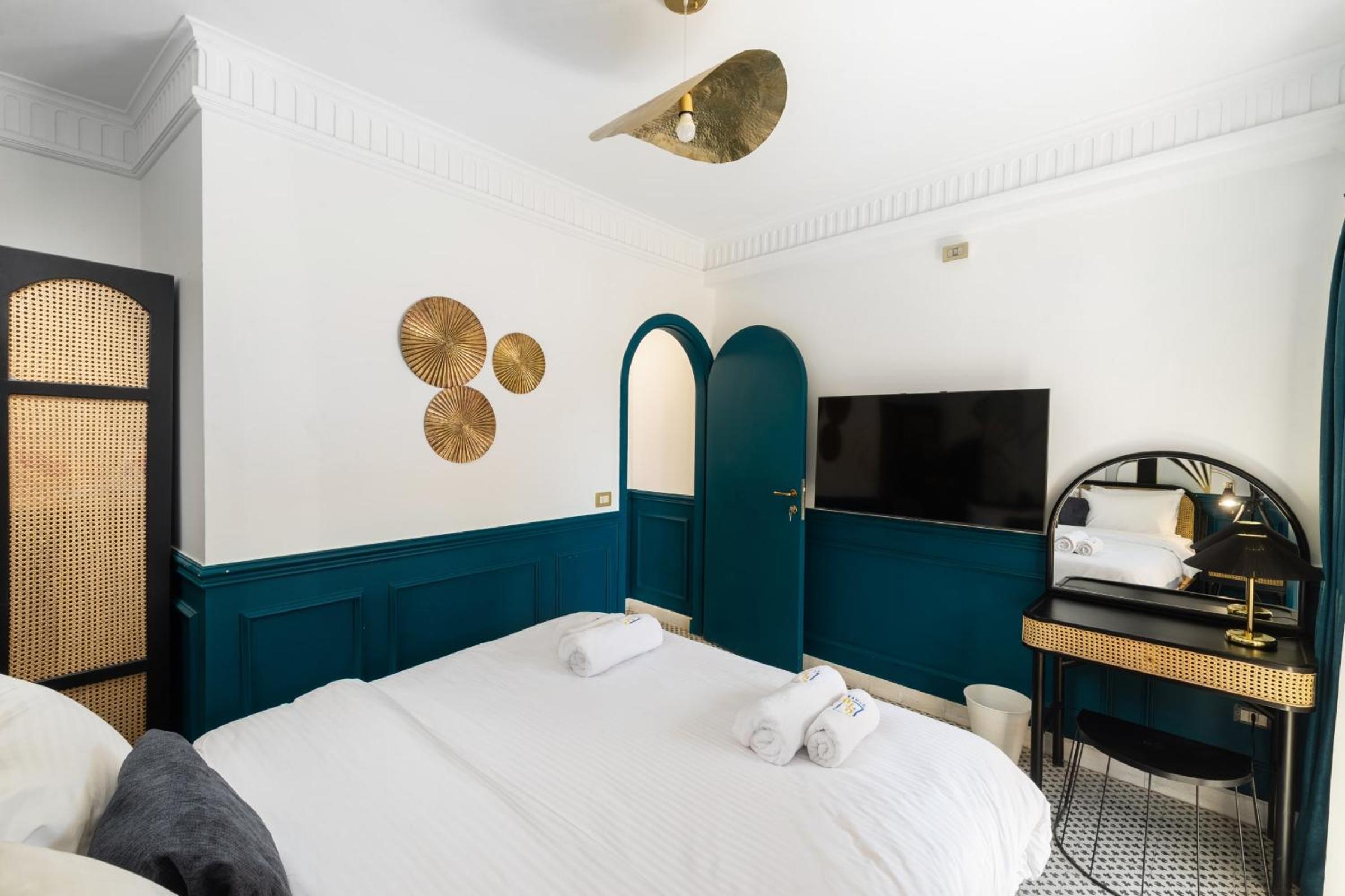 The Neat Nostalgic 2BDR Apt Cairo's Downtown