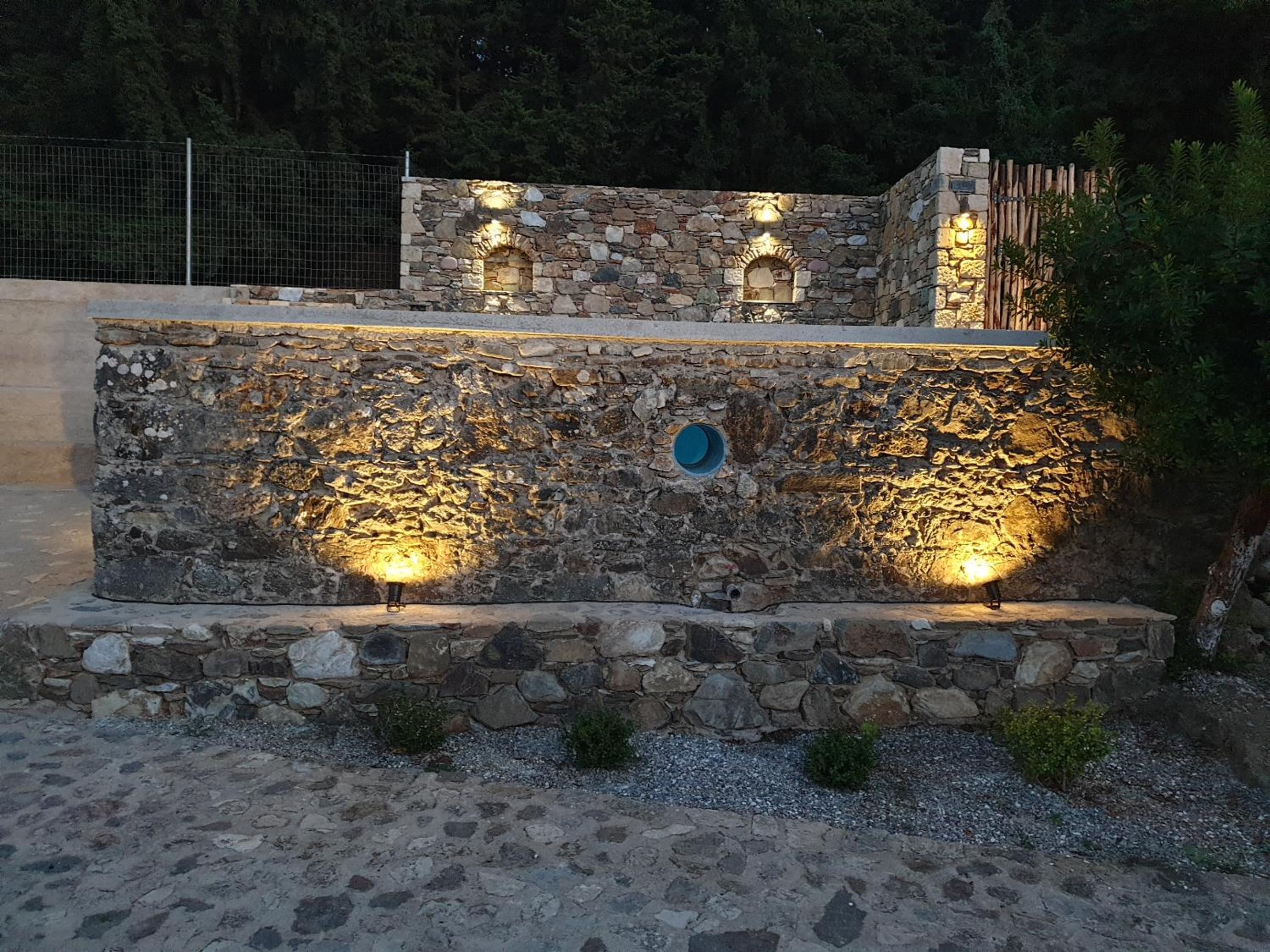 Chaihoutes stone villa into Olive farm in Zia