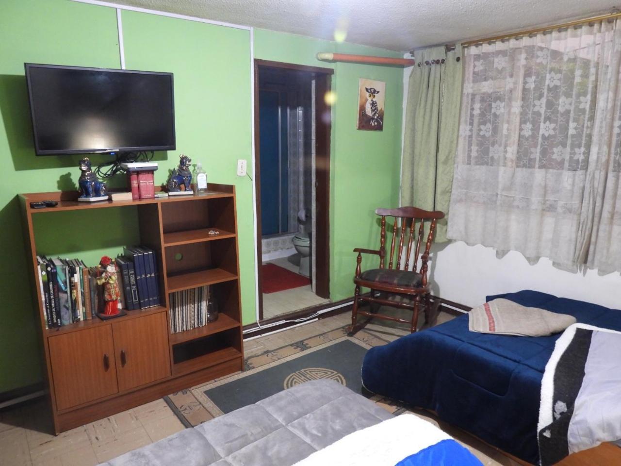 CASA LATINO