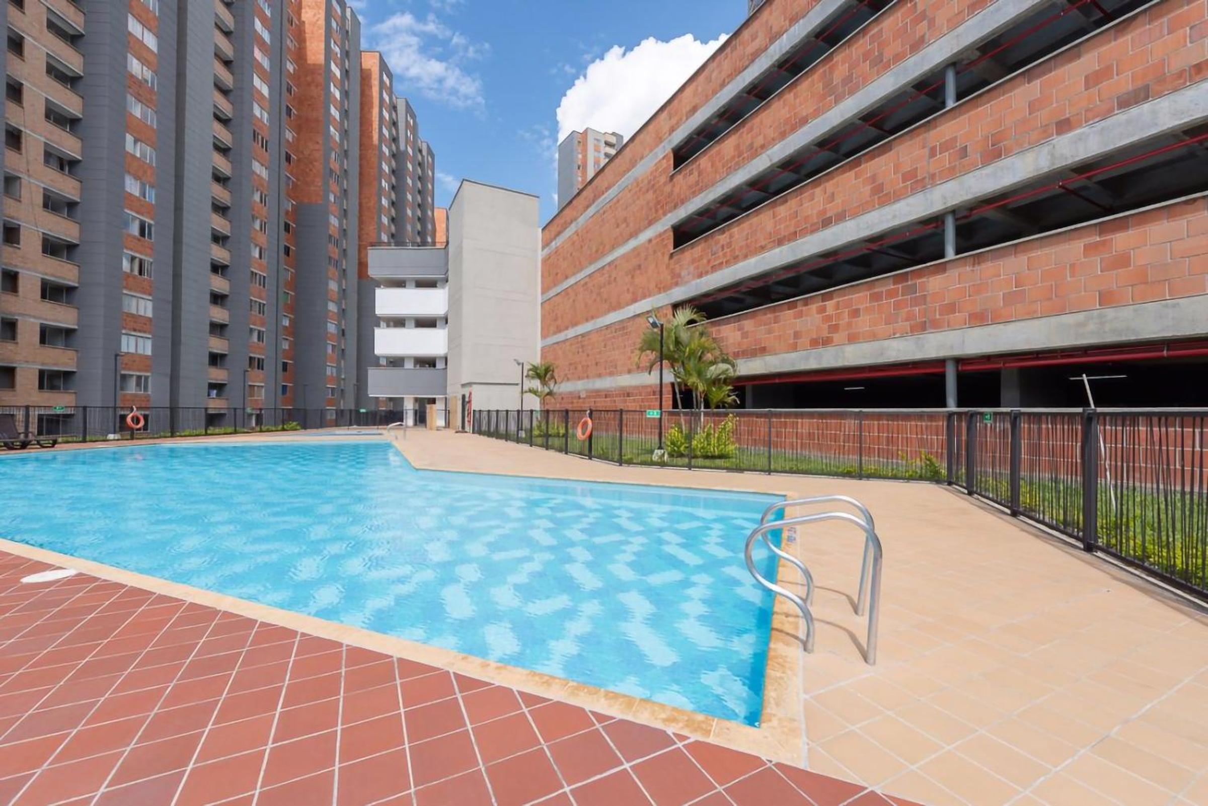 Habitación en apartamento Robledo-Medellin