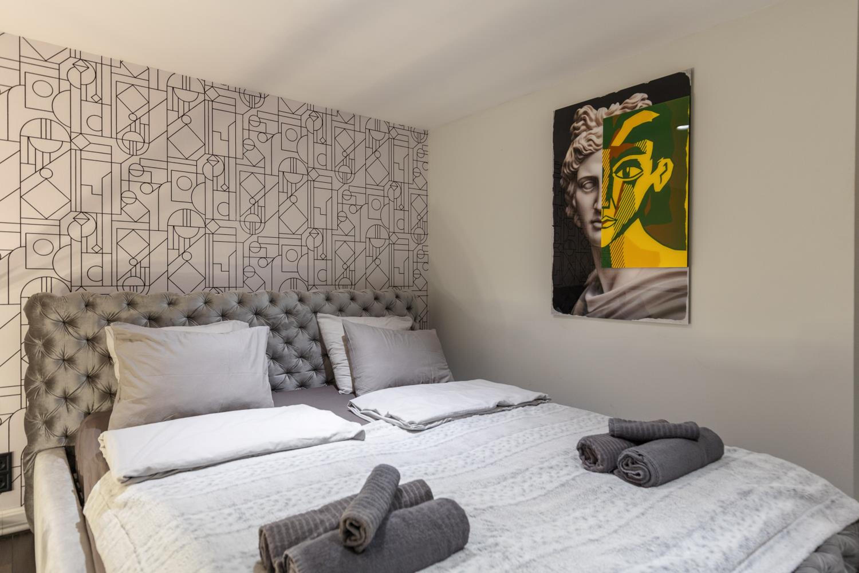 Bobo's Luxury Apartment view 2