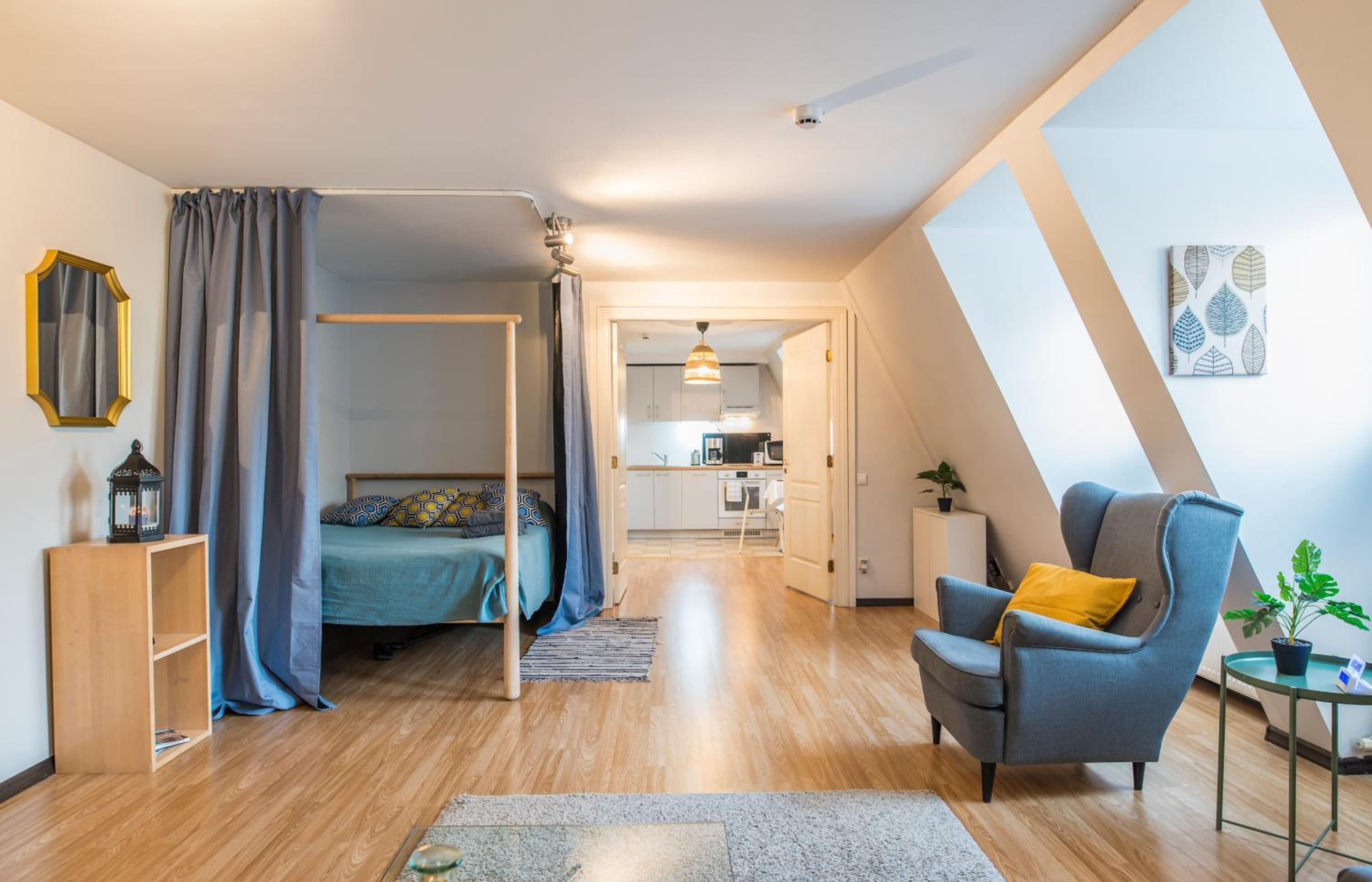 hotel room