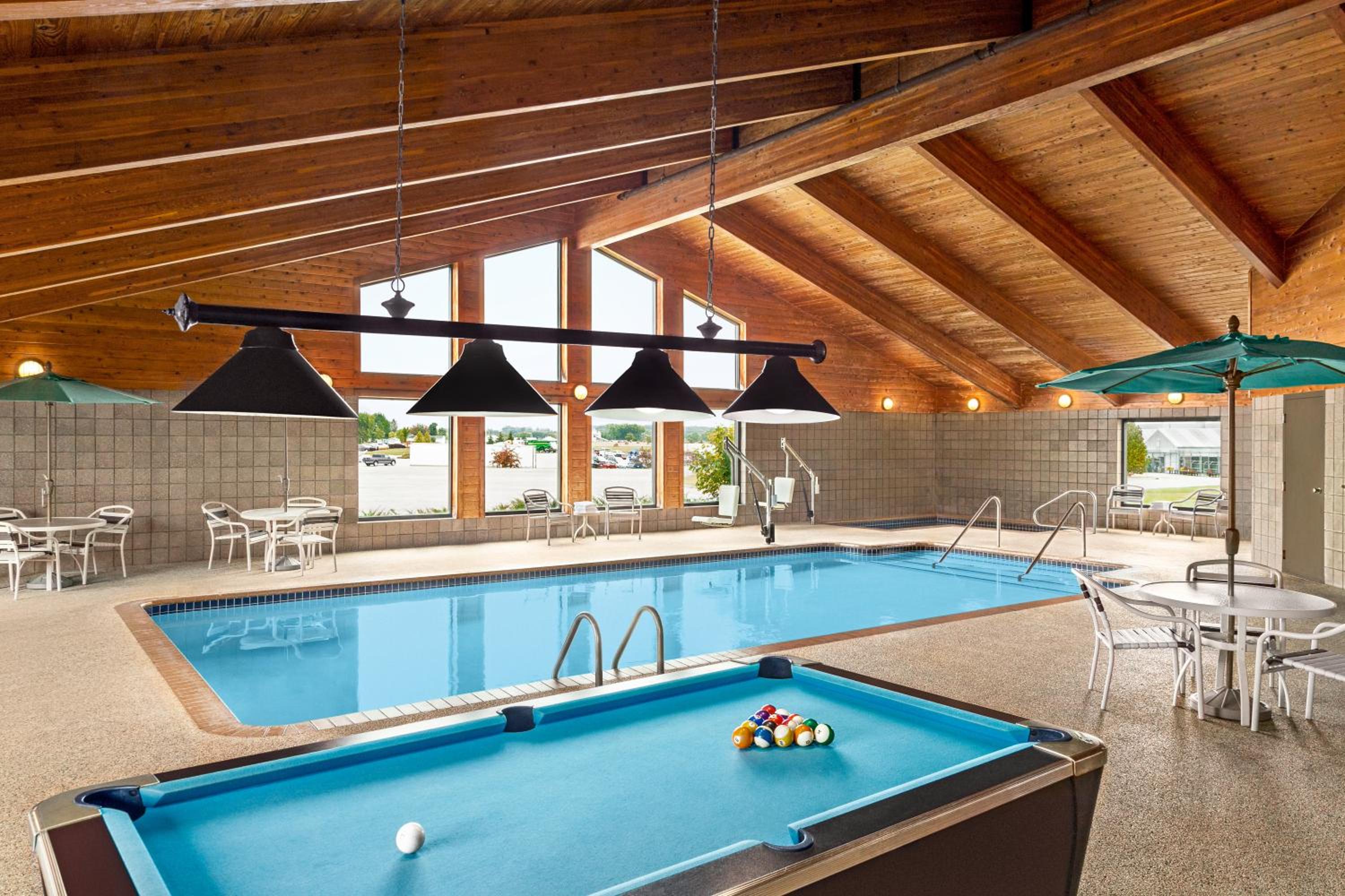AmericInn by Wyndham Sauk Centre - Property Image 3