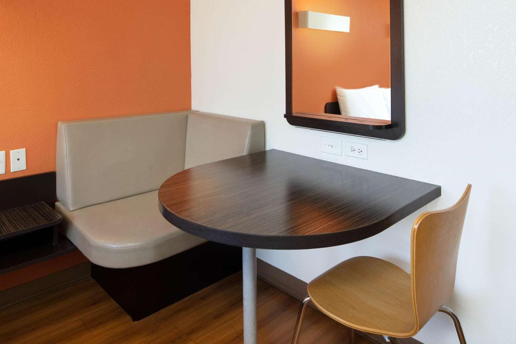 Motel 6-Arcadia, CA - Los Angeles - Pasadena Area - Property Image 14