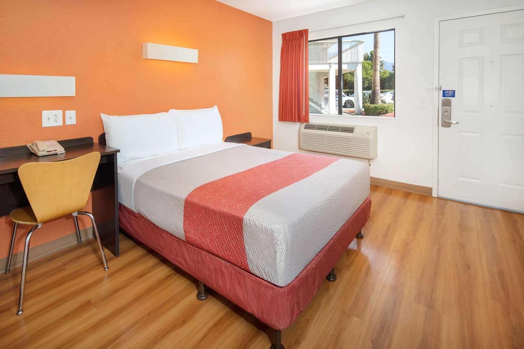 Motel 6-Arcadia, CA - Los Angeles - Pasadena Area - Property Image 15