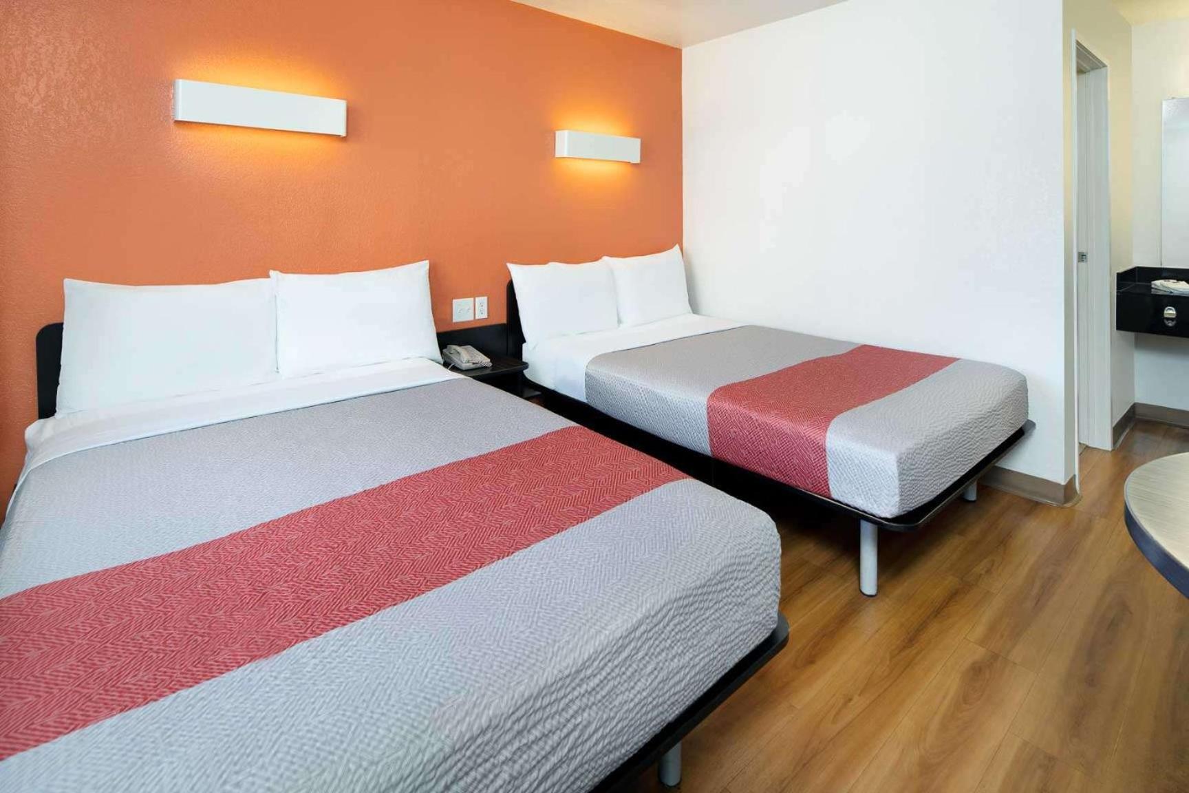 Motel 6-Arcadia, CA - Los Angeles - Pasadena Area - Property Image 25