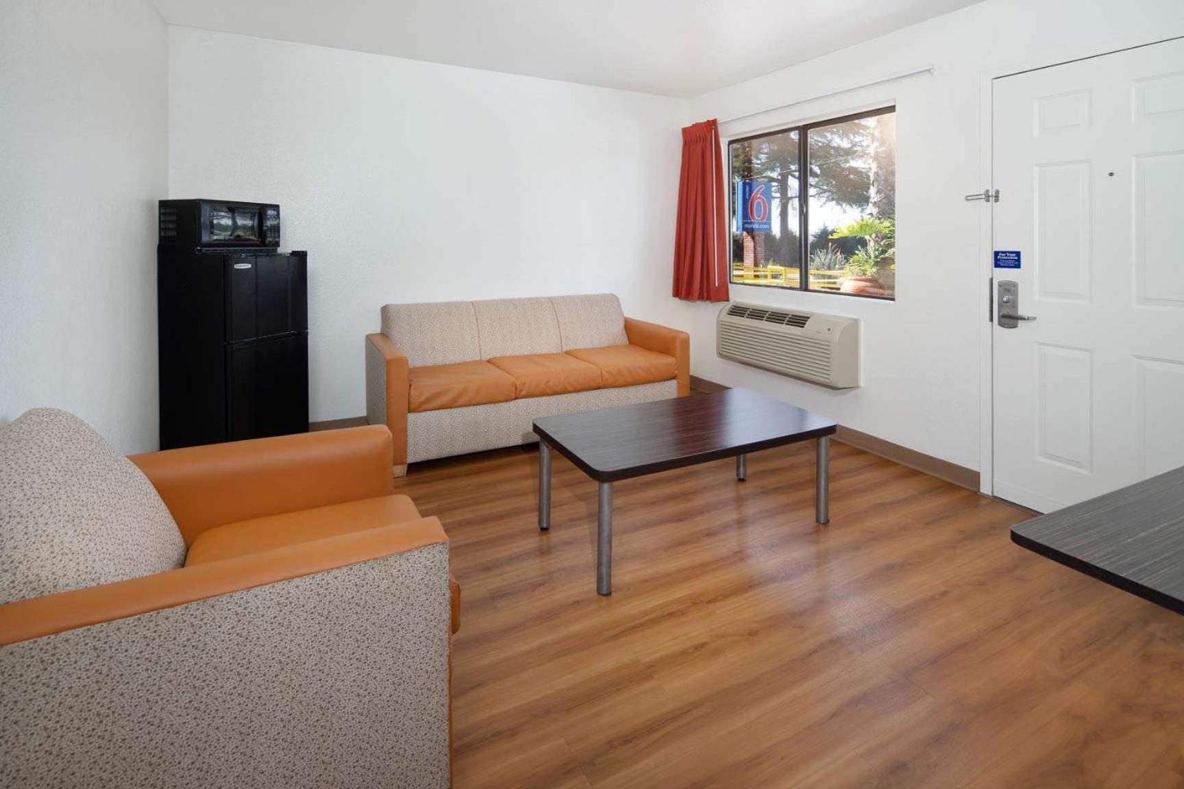 Motel 6-Arcadia, CA - Los Angeles - Pasadena Area - Property Image 28