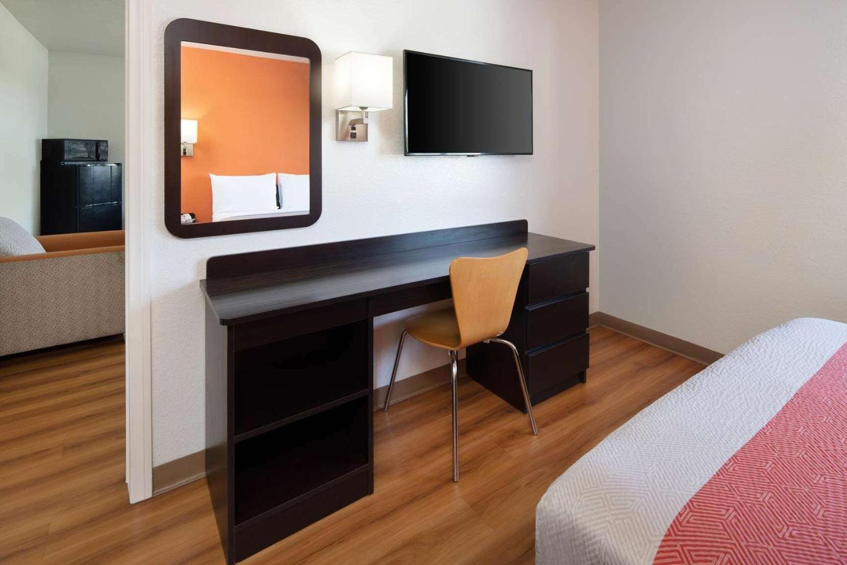 Motel 6-Arcadia, CA - Los Angeles - Pasadena Area - Property Image 31